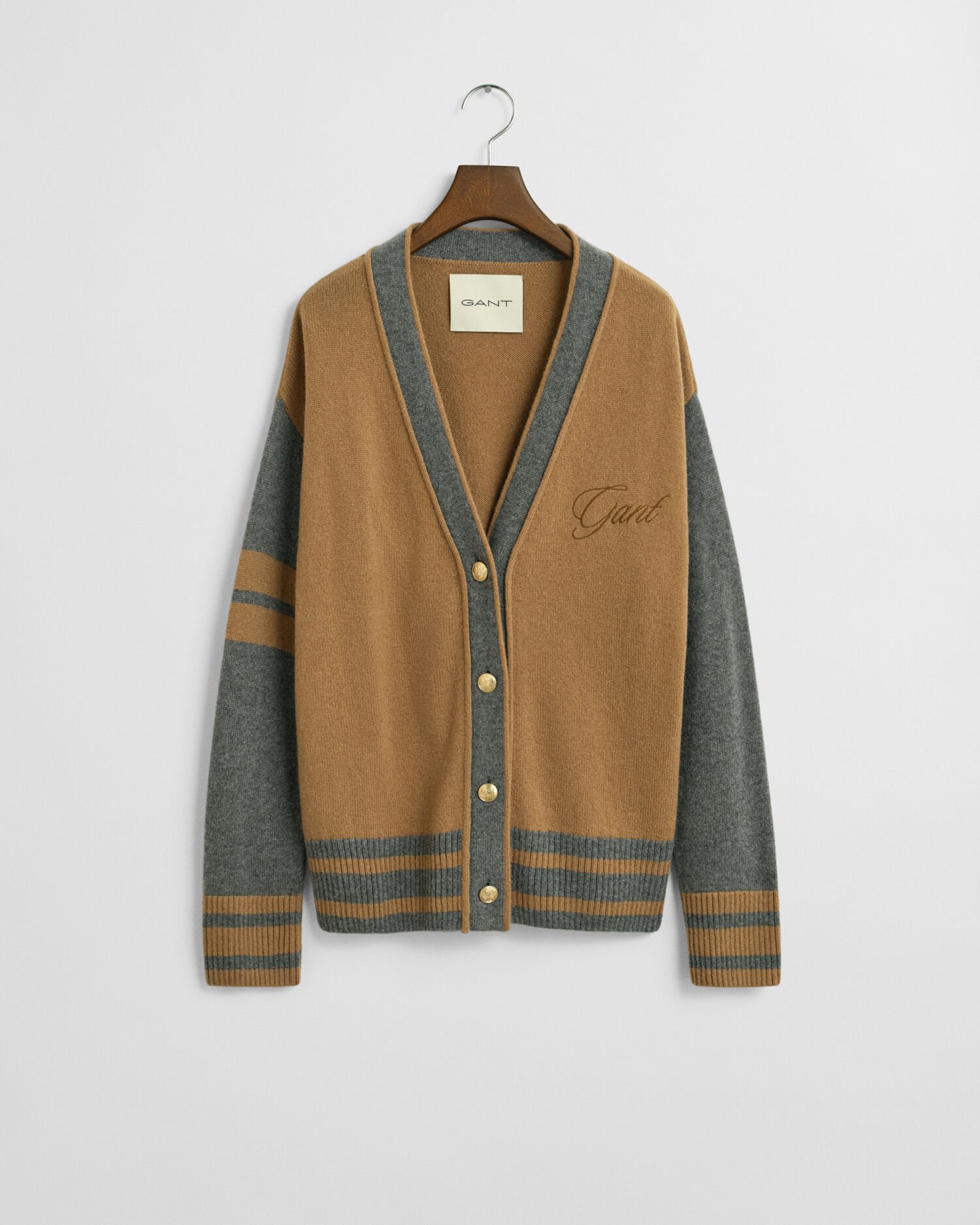 Cardigan GANT Varsity con scollo a V