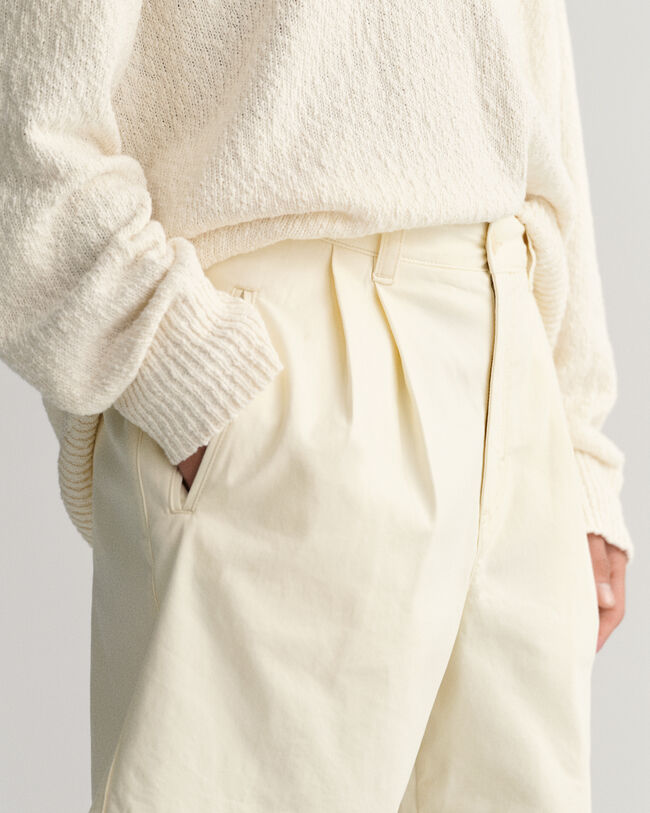 Pantaloncini con pinces relaxed fit