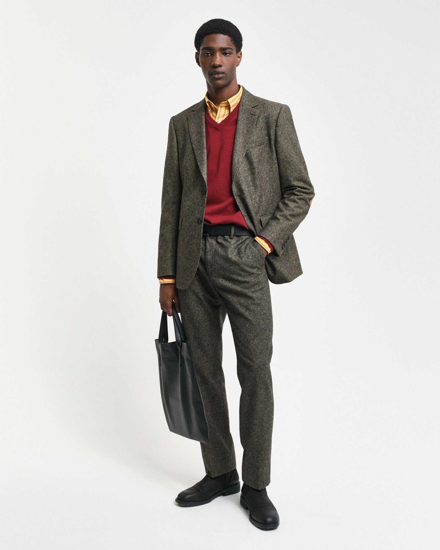 Maglia con scollo a V in finissima lana d’agnello