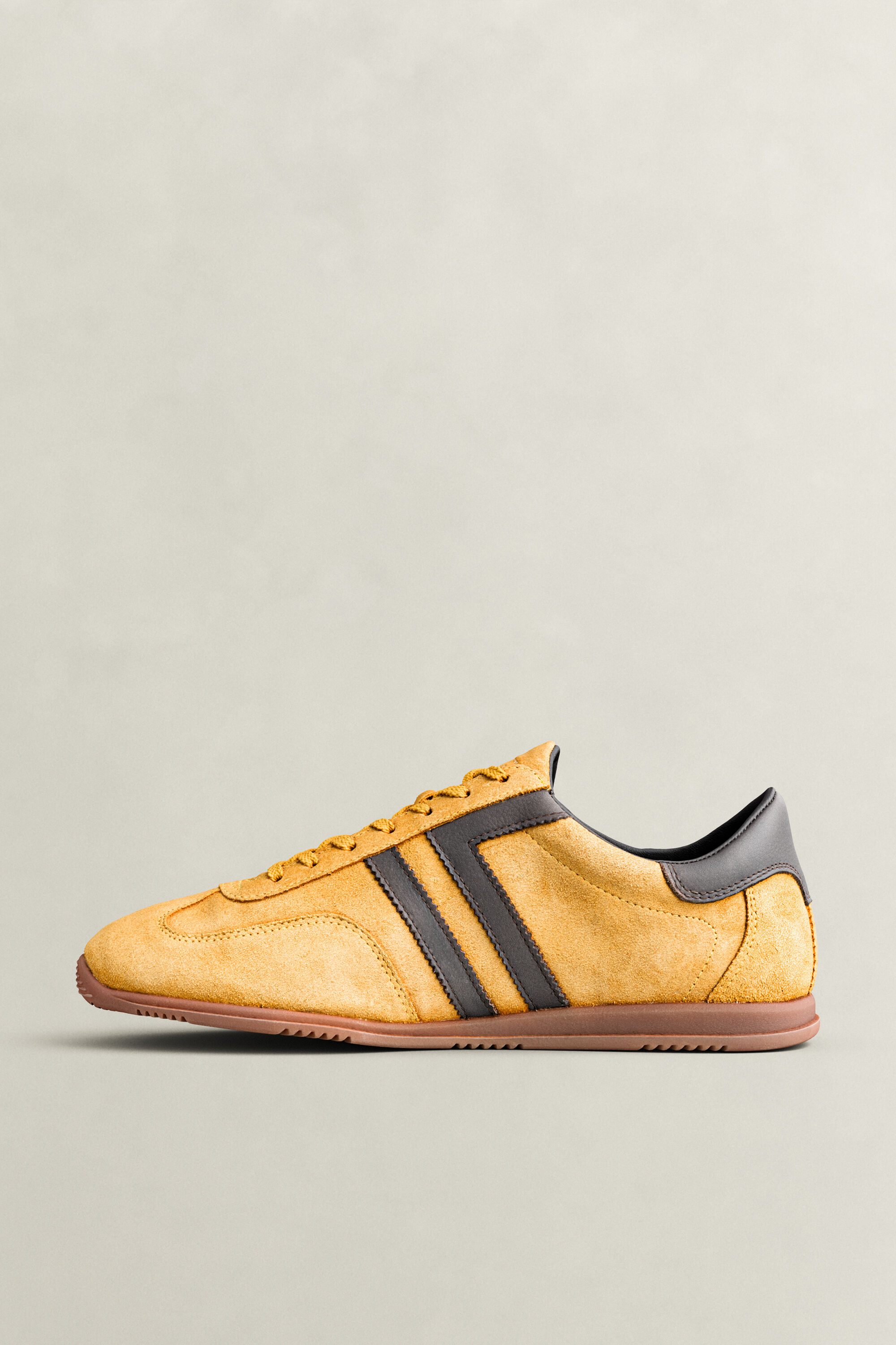 Sneakers Spearclub in camoscio