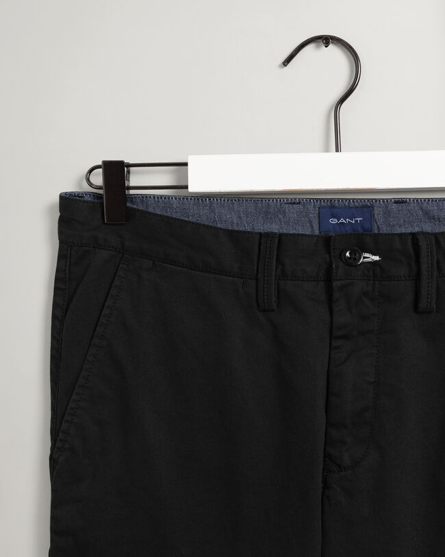 Pantaloni chino Hallden in twill slim fit