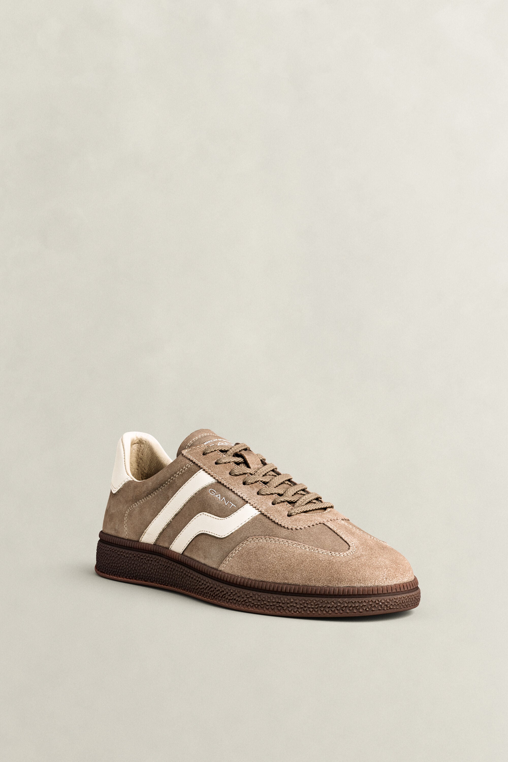 Sneakers Cuzmo in camoscio