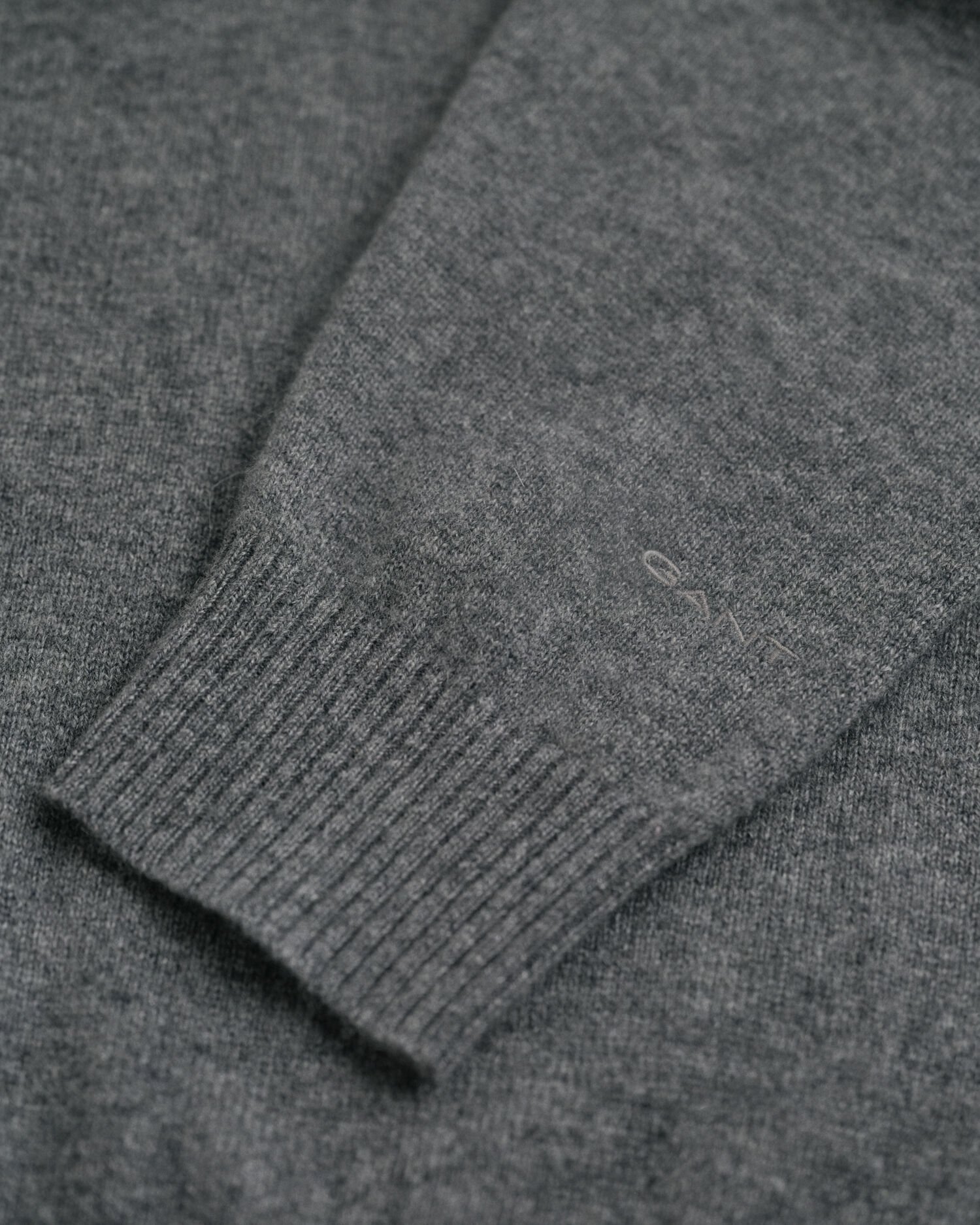 Maglia in cashmere con zip corta