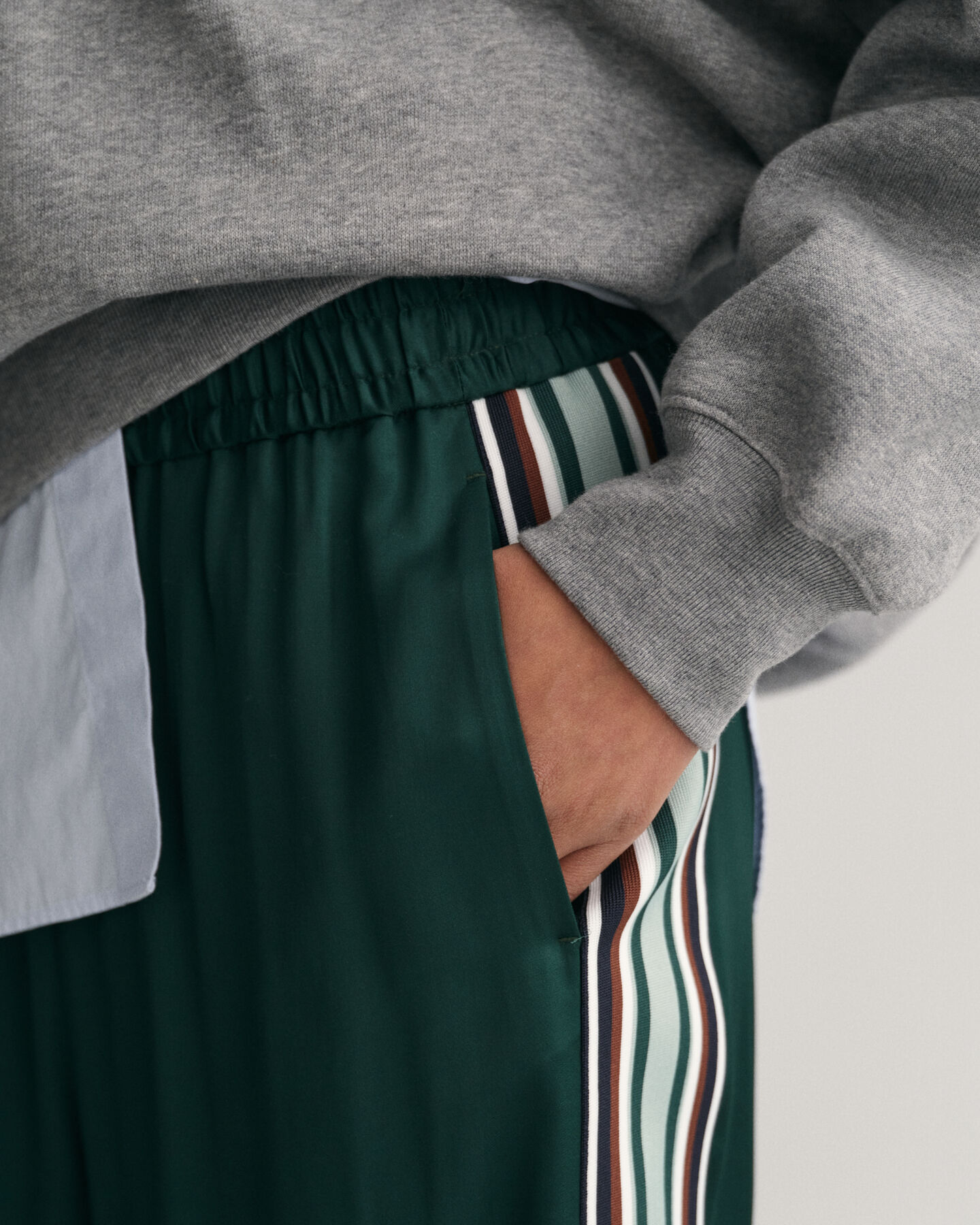 Pantaloni pull-on a righe relaxed fit