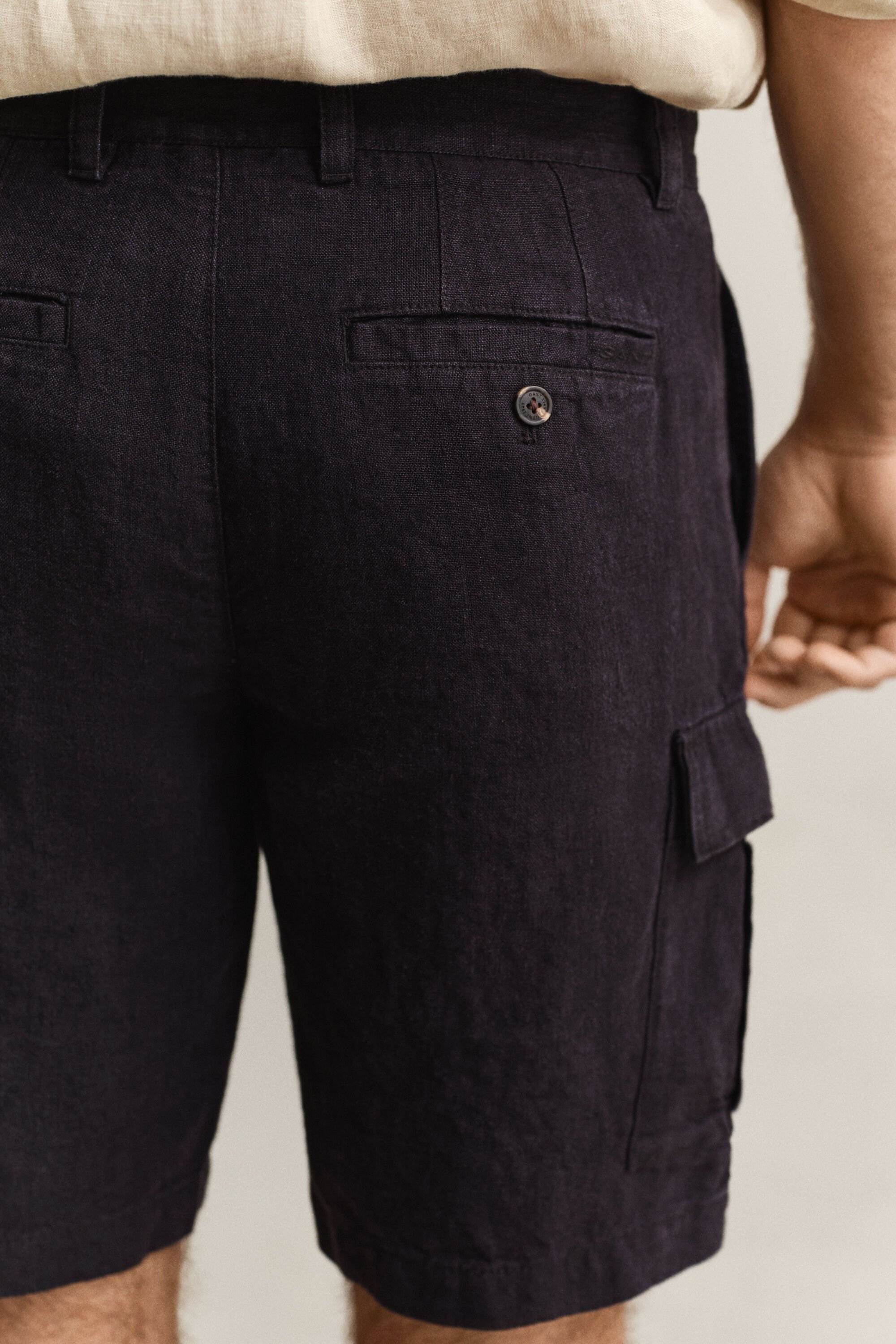 Pantaloncini cargo di lino