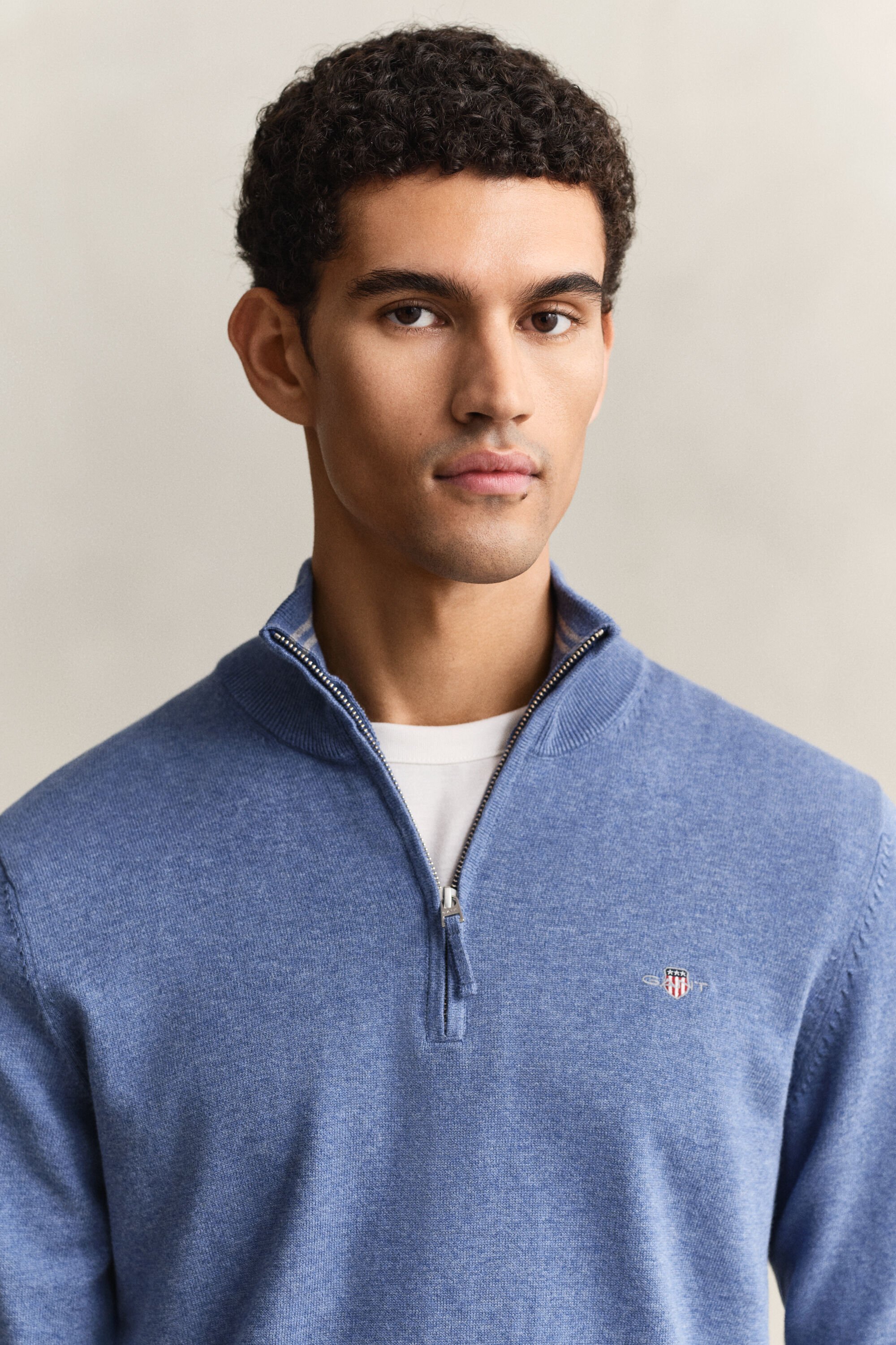 Maglia in cotone classico con zip corta