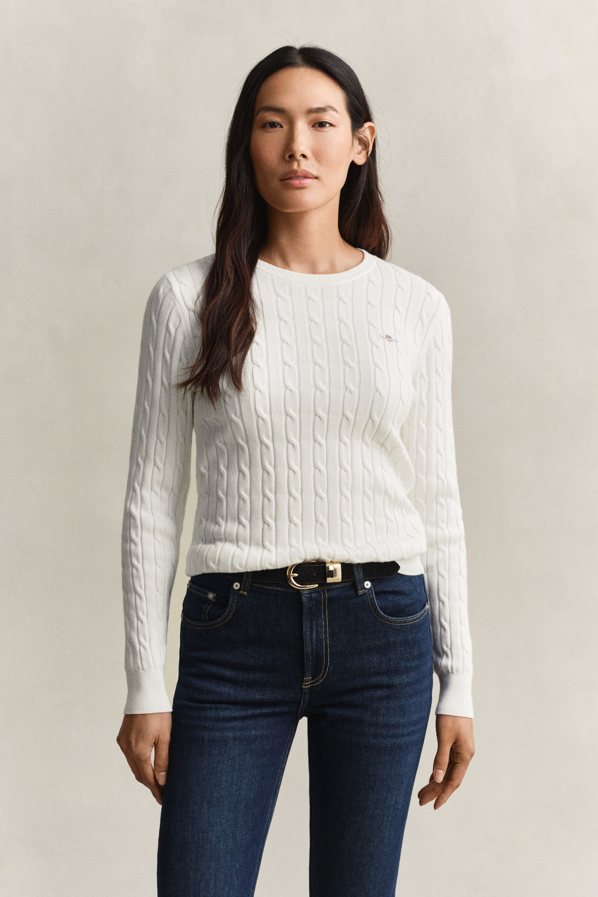 Maglia girocollo in cotone elasticizzato a trecce