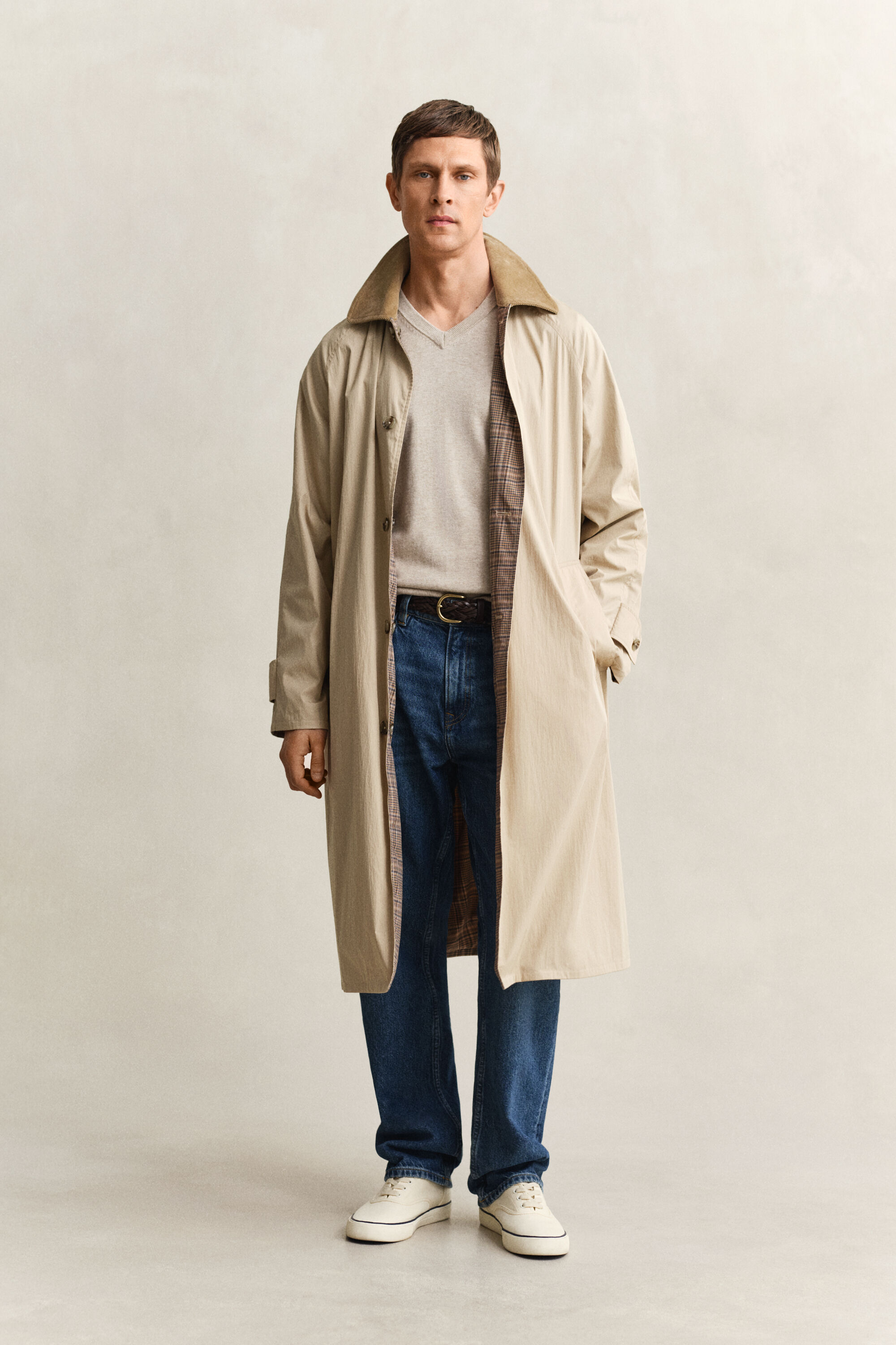 Maglia in cotone con scollo a V classico