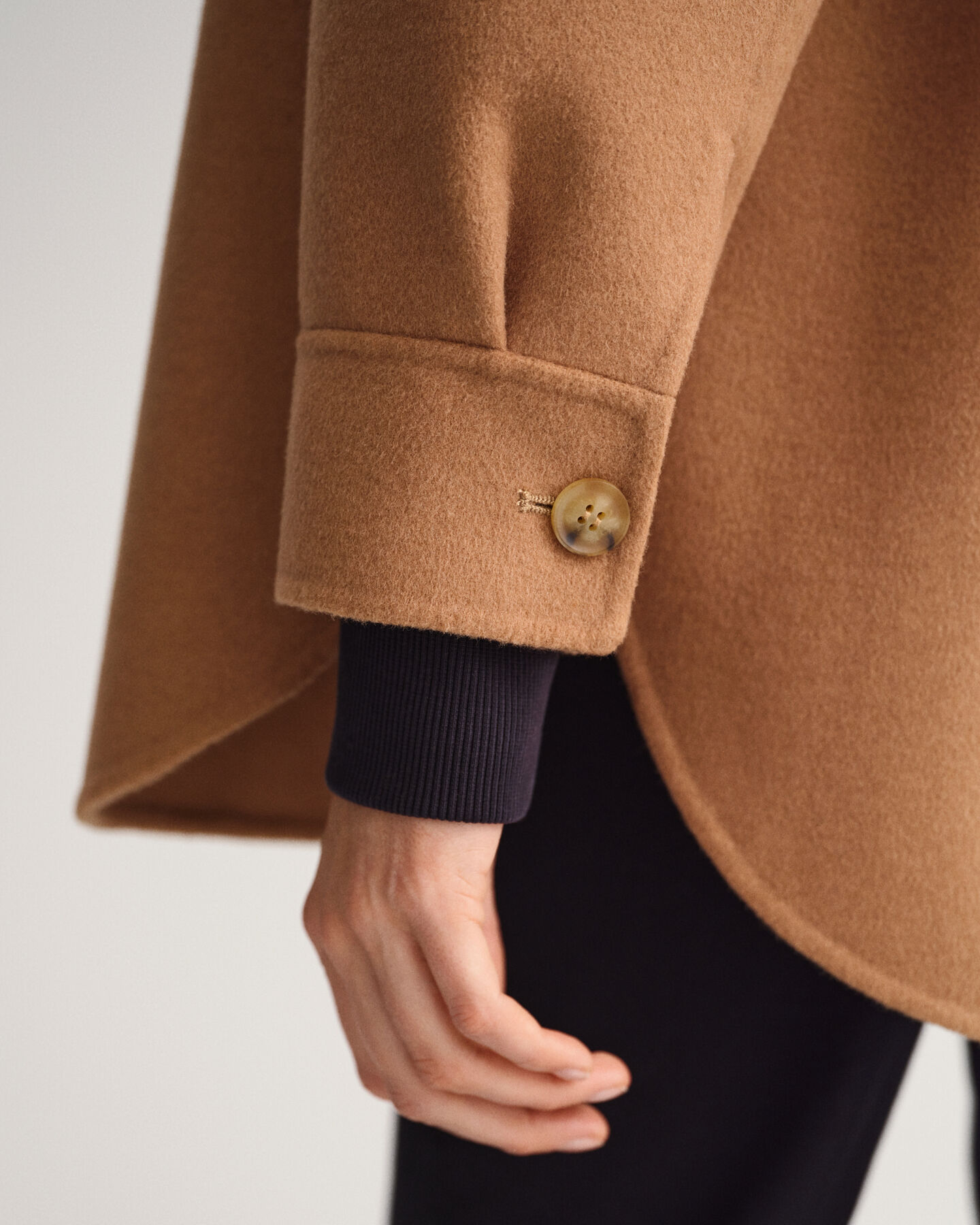 Giacca-camicia cucita a mano