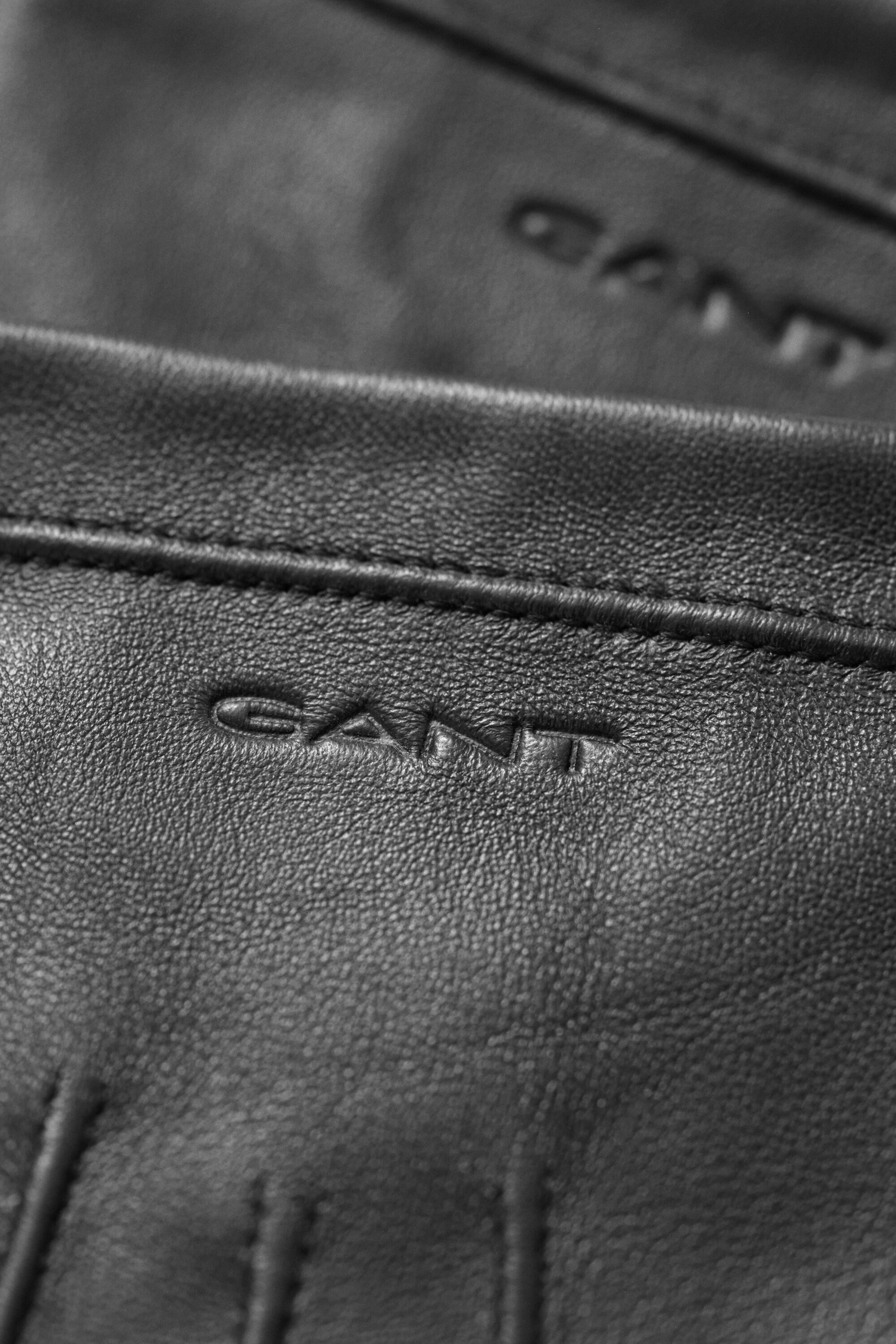 Guanti in pelle di agnello rivestiti in morbido cashmere