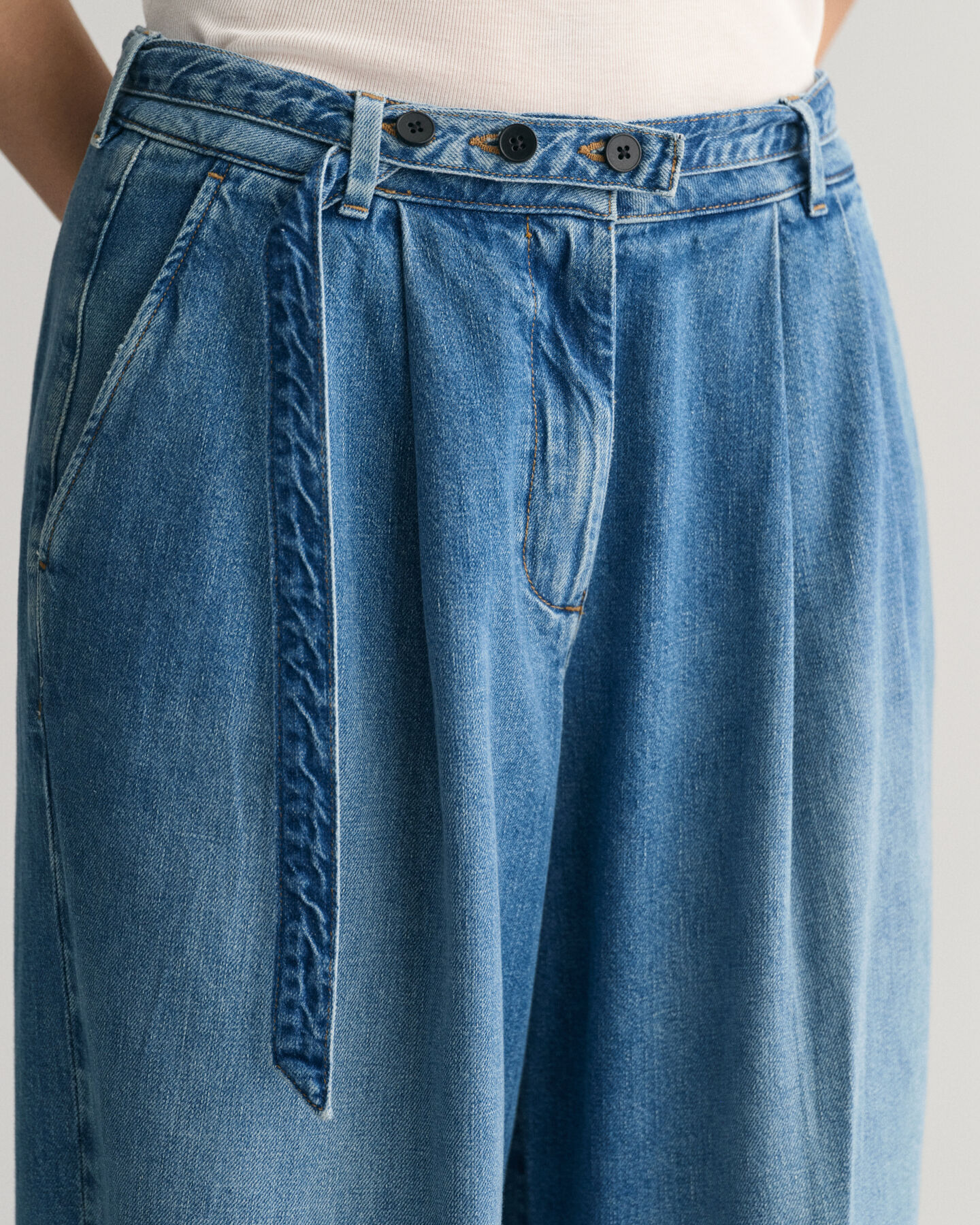 Jeans con cintura a vita bassa loose fit