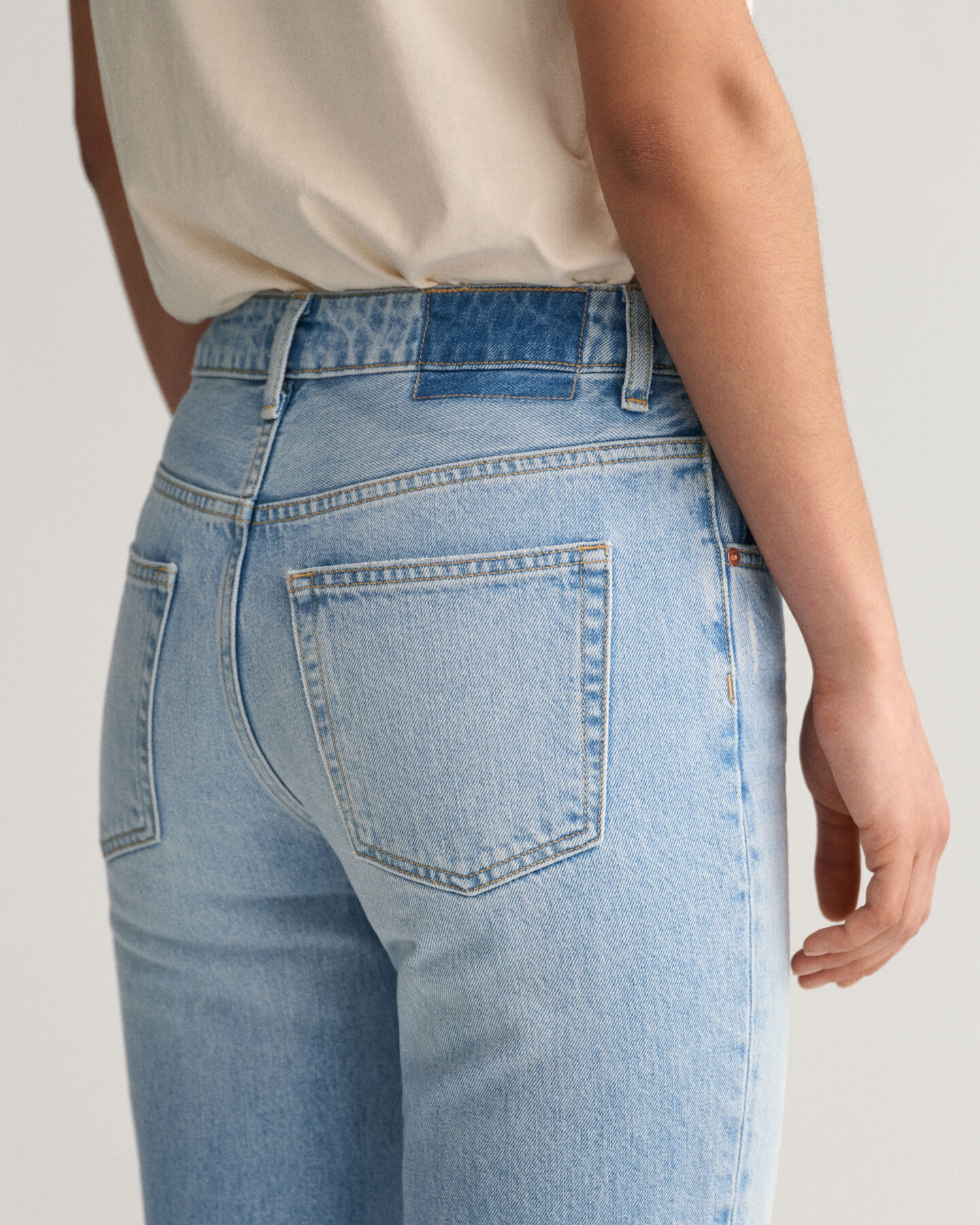 Jeans Patchwork a gamba dritta e vita alta