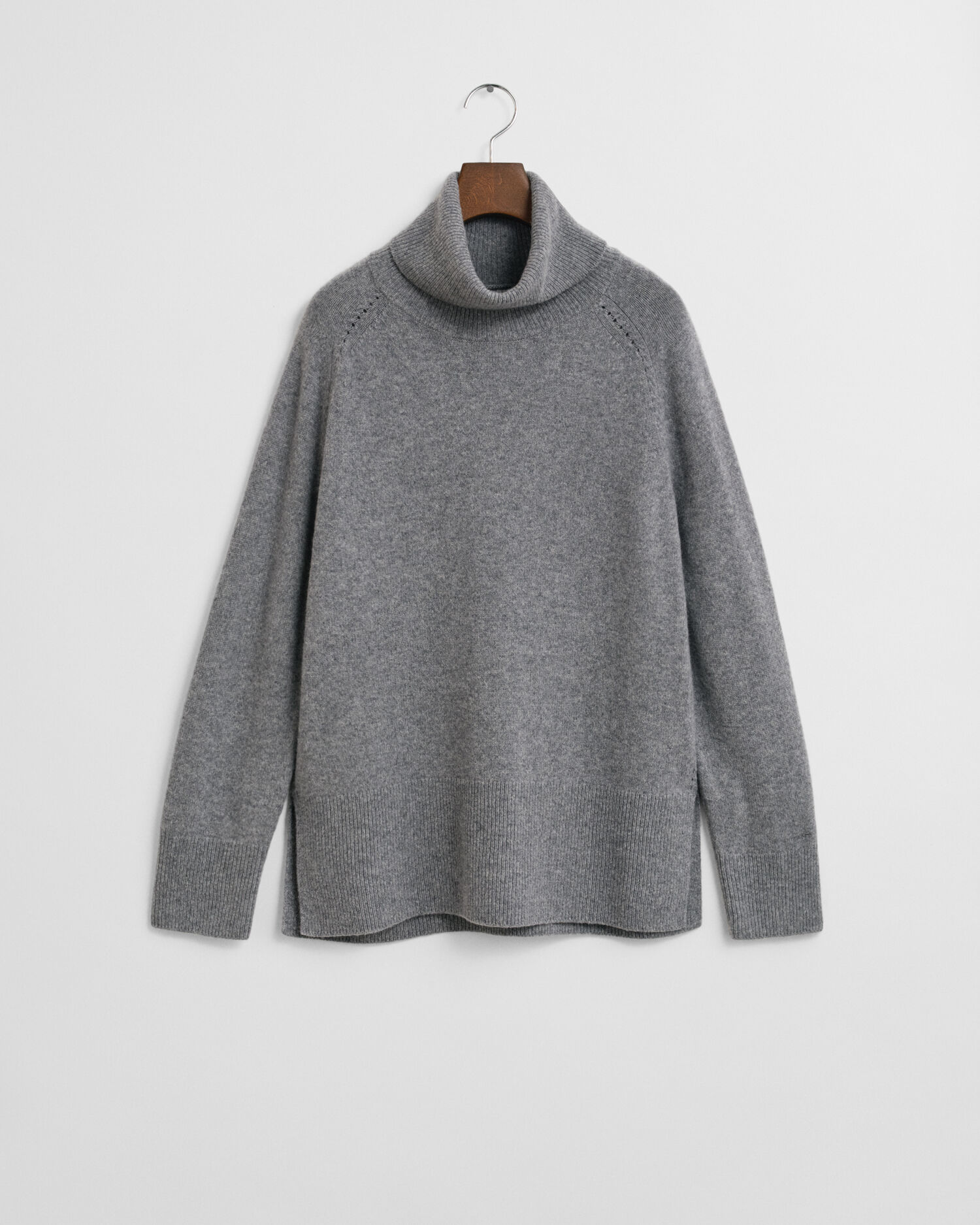 Maglia a collo alto in morbido lana misto cashmere