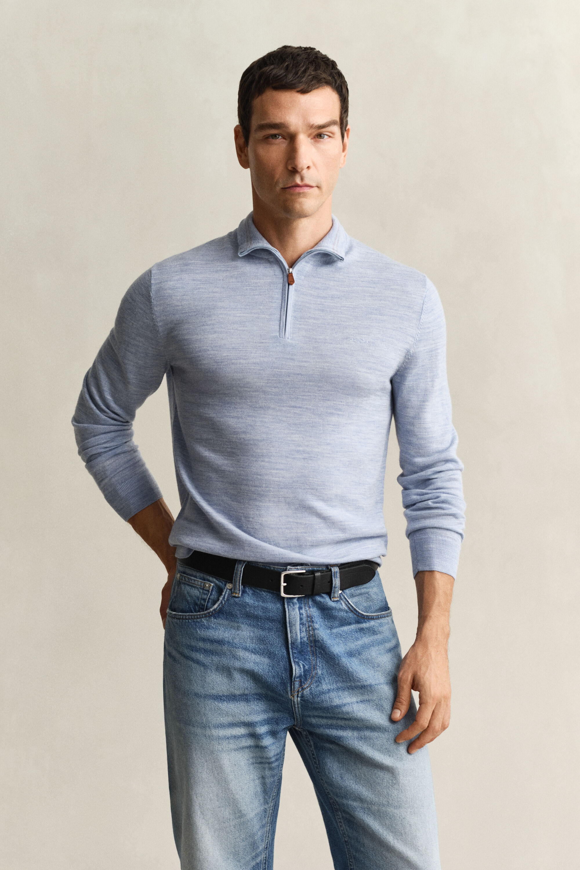 Maglia con zip corta in finissima lana merino