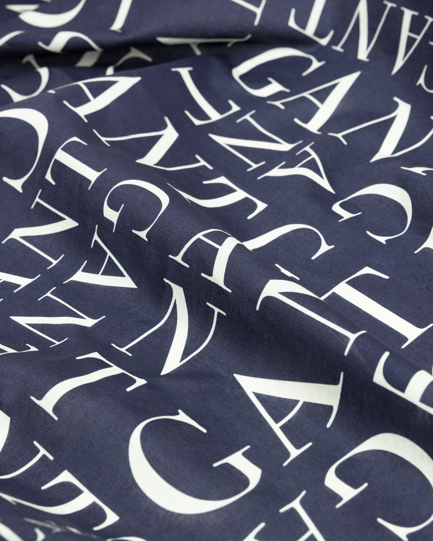 Sarong con stampa Typography