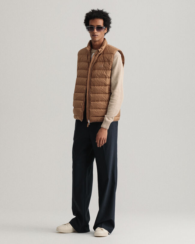 Piumino smanicato leggero