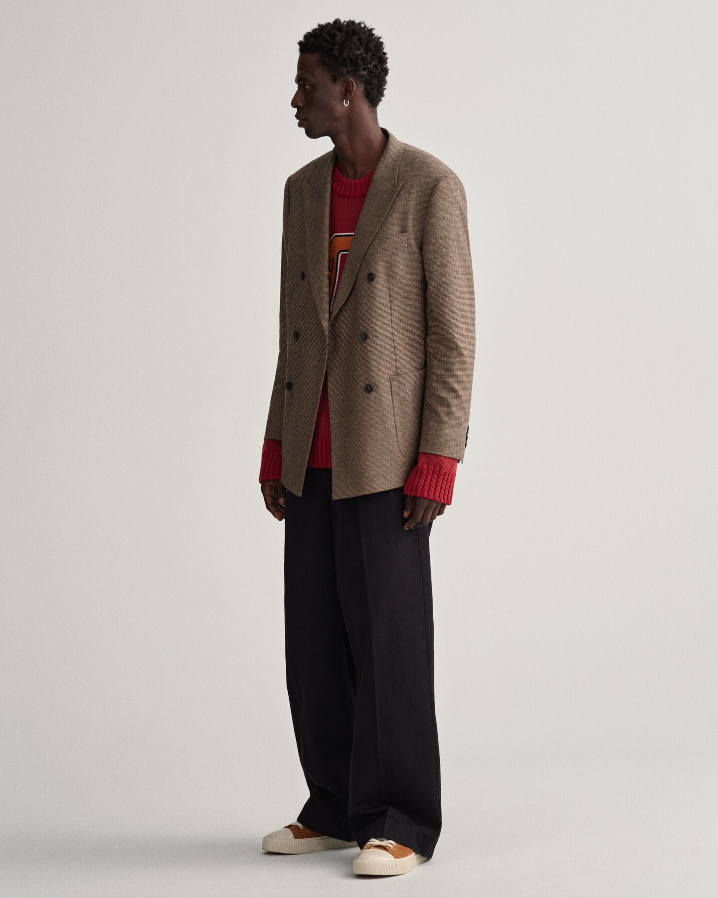 Pantaloni chino voluminosi con pinces