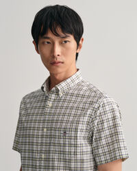 Camicia a maniche corte in popeline a quadretti regular fit