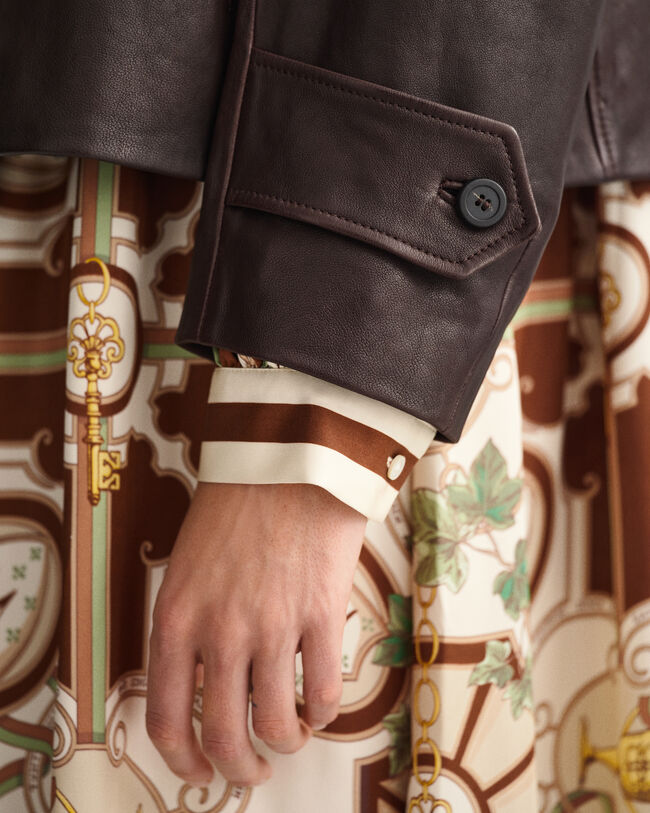 Giacca in pelle corta