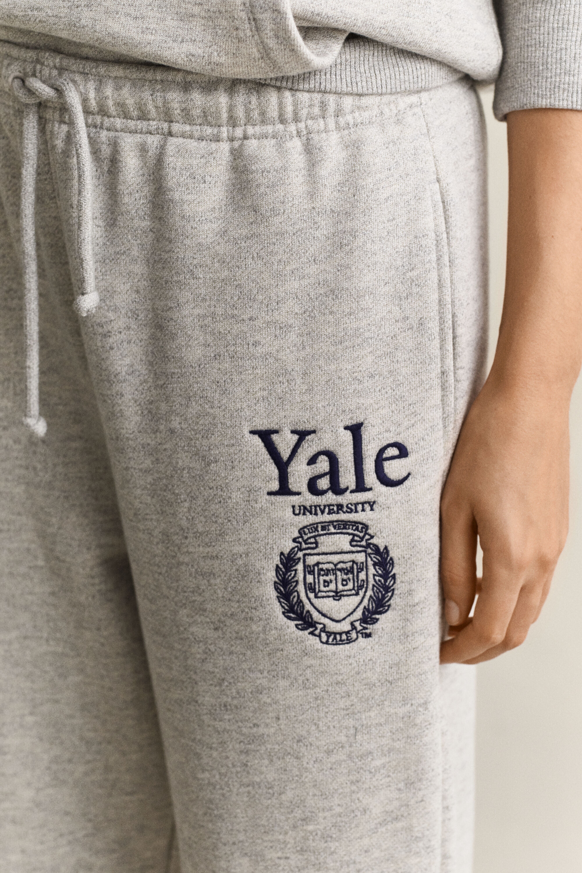 Pantaloni della tuta con grafica Gant x Yale