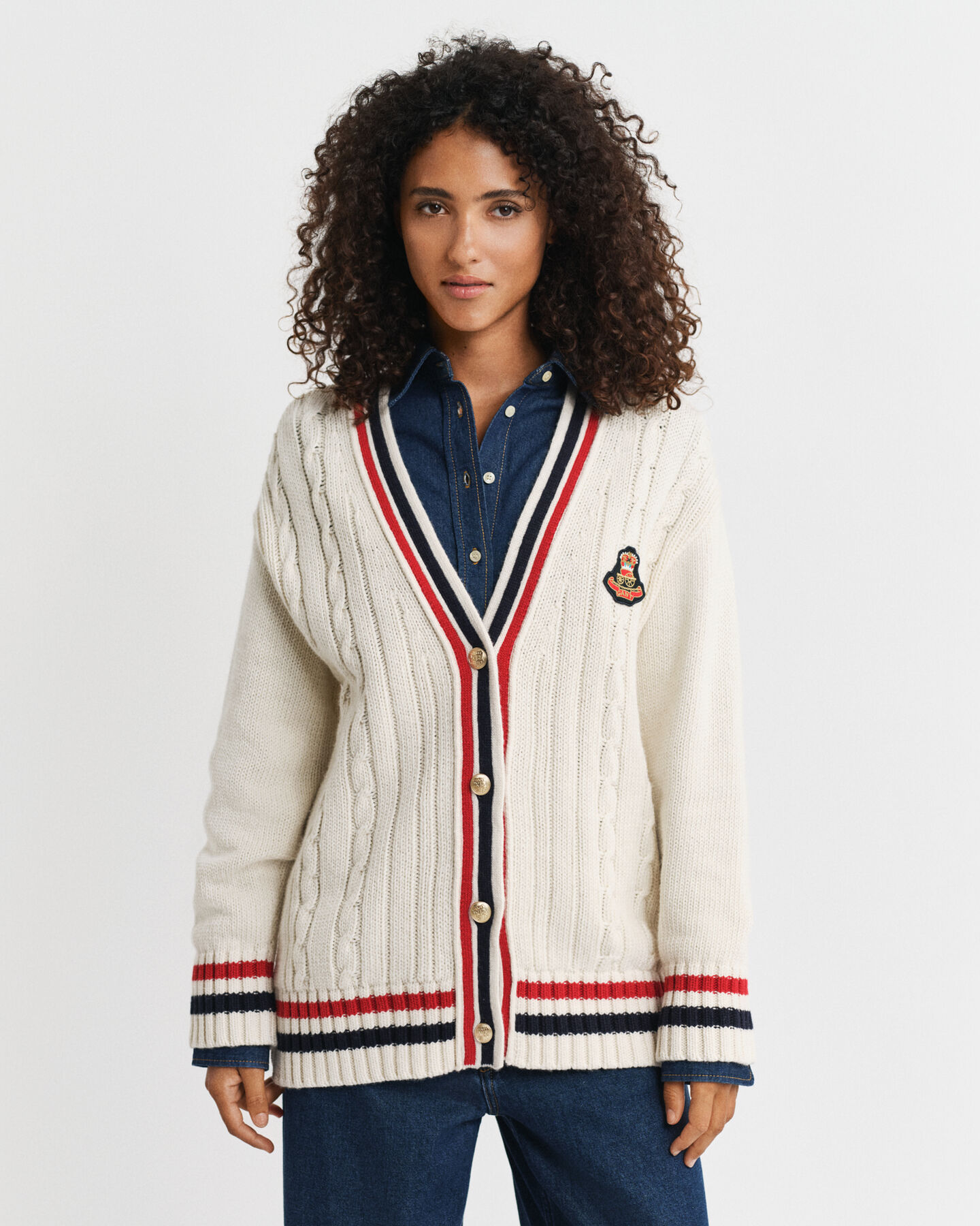 Cardigan Gant Varsity con scollo a V in maglia a trecce