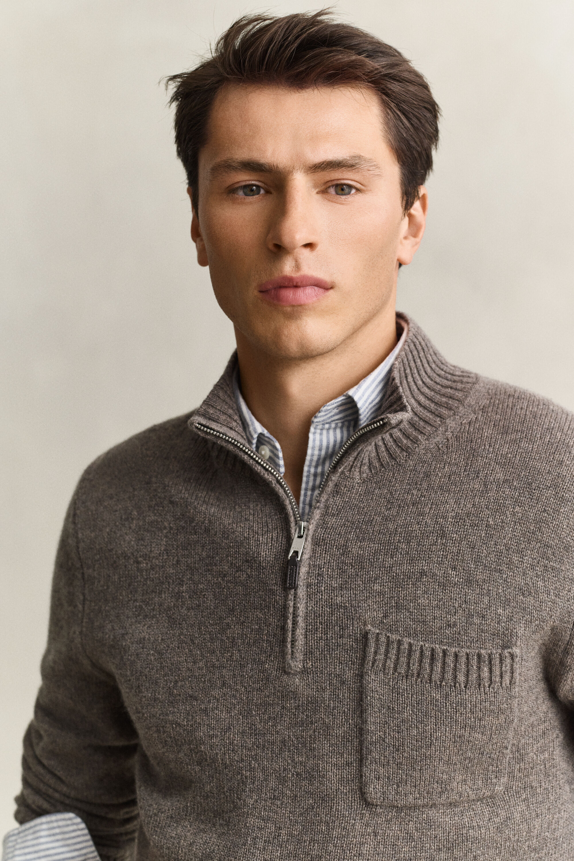 Maglia in cashmere con zip corta