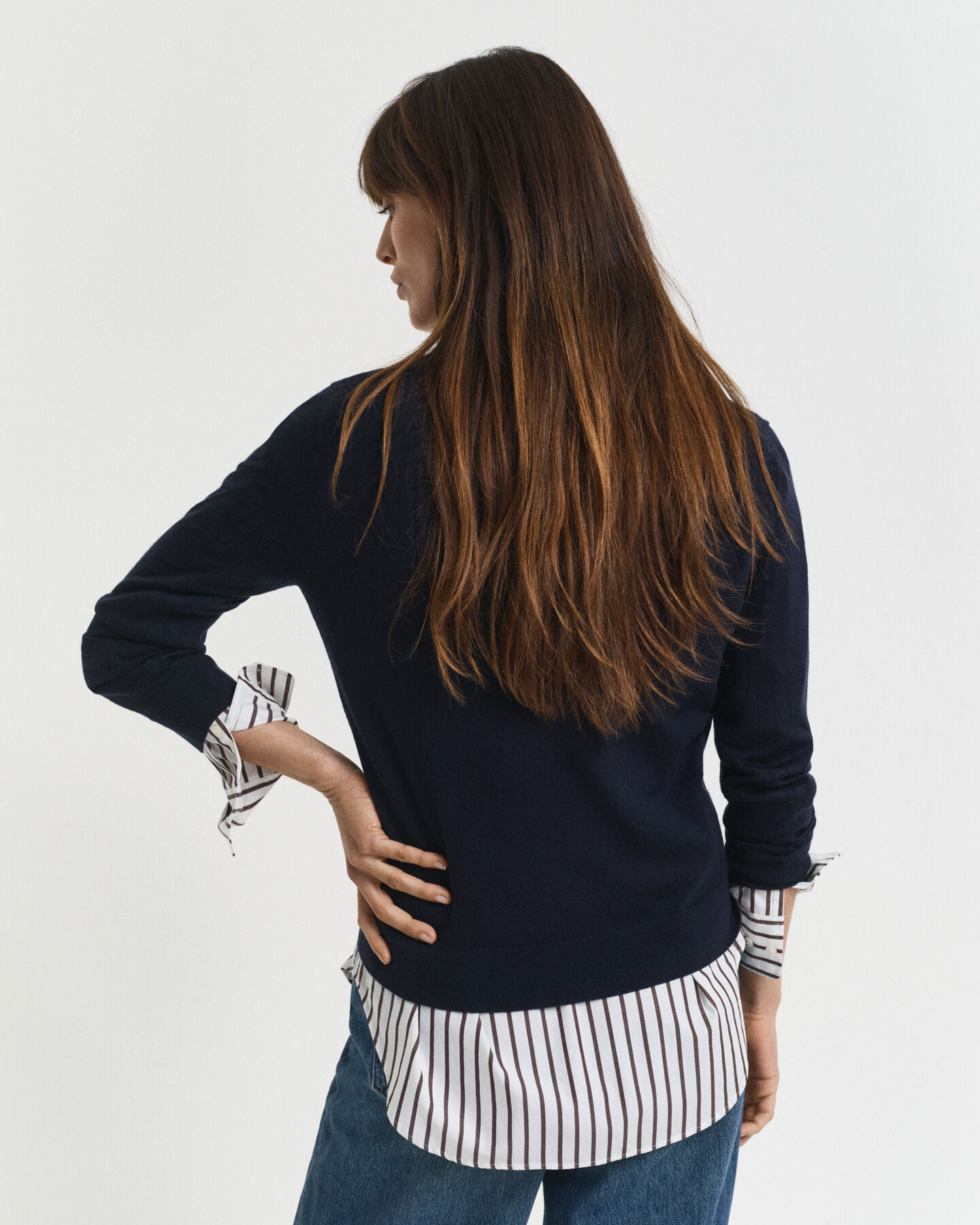 Maglia con scollo a V in finissima lana merino