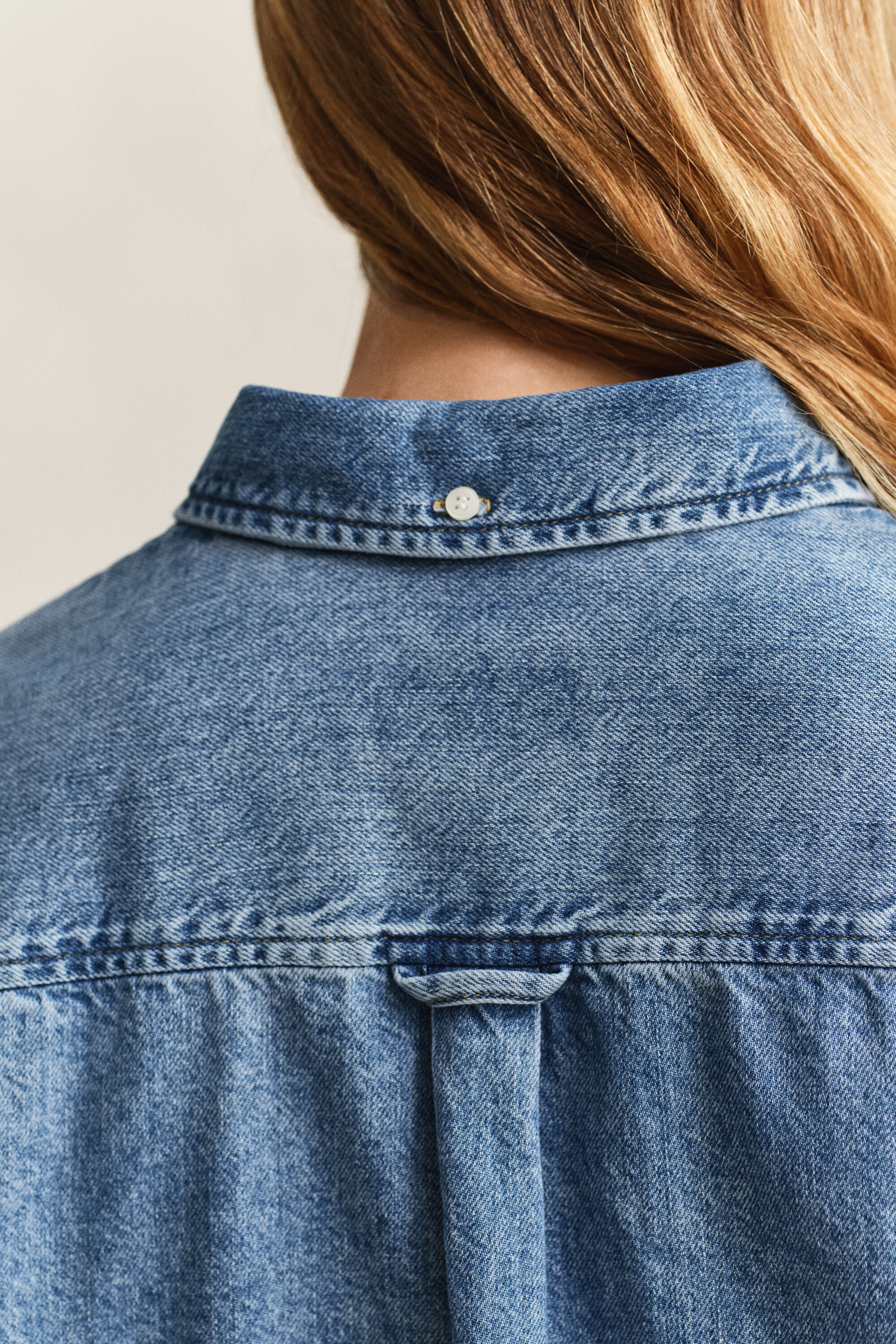 Camicia in denim con ricami