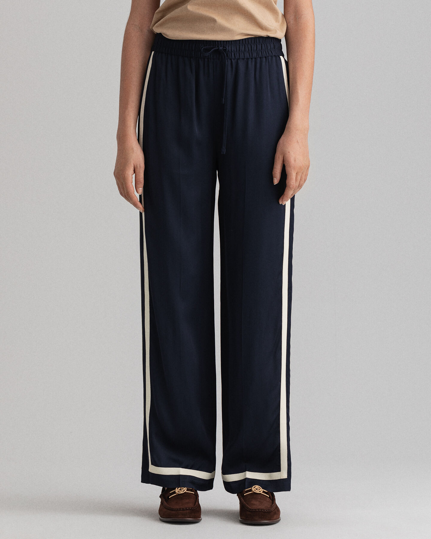 Pantaloni Pull-On in raso