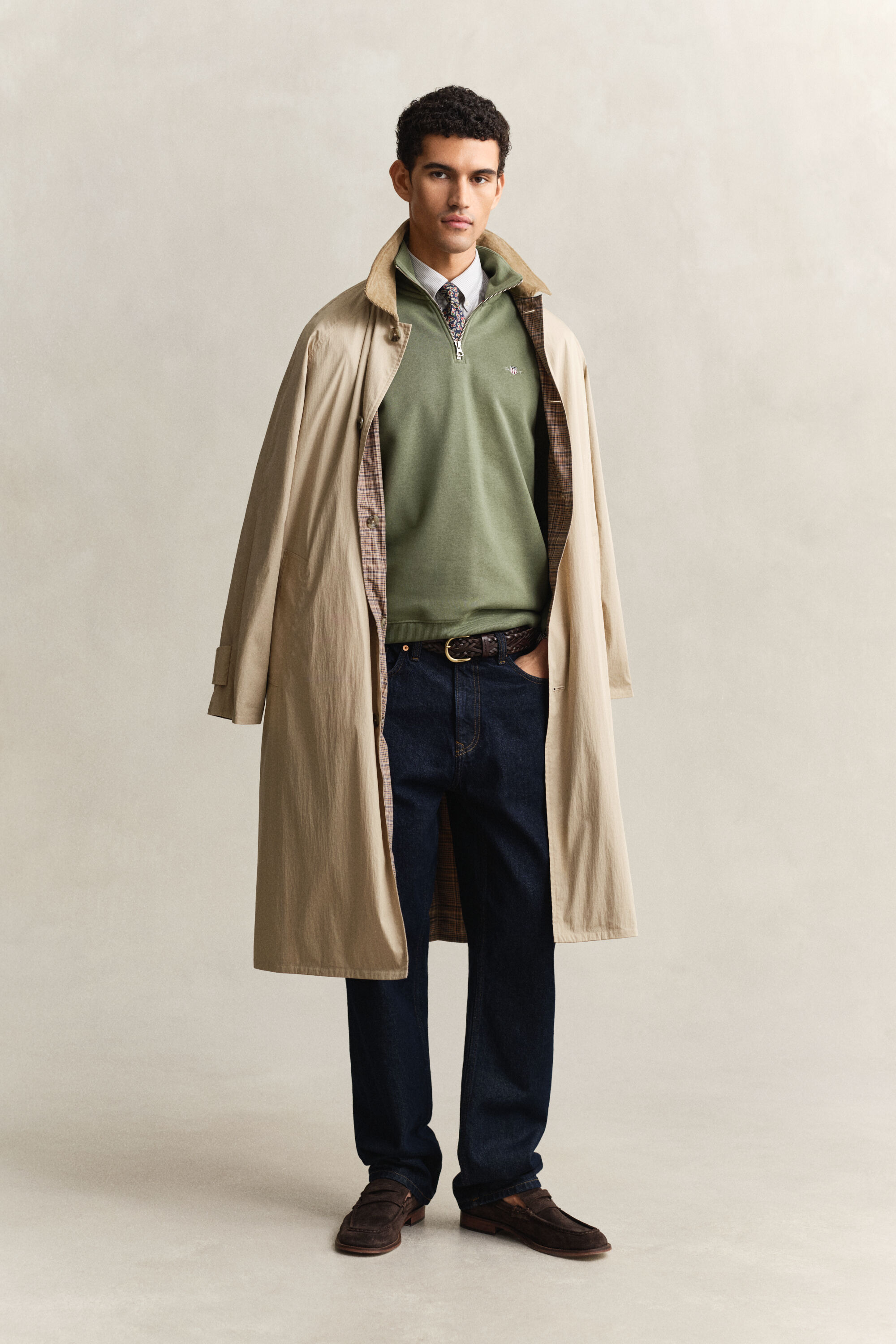 Felpa Shield con zip corta