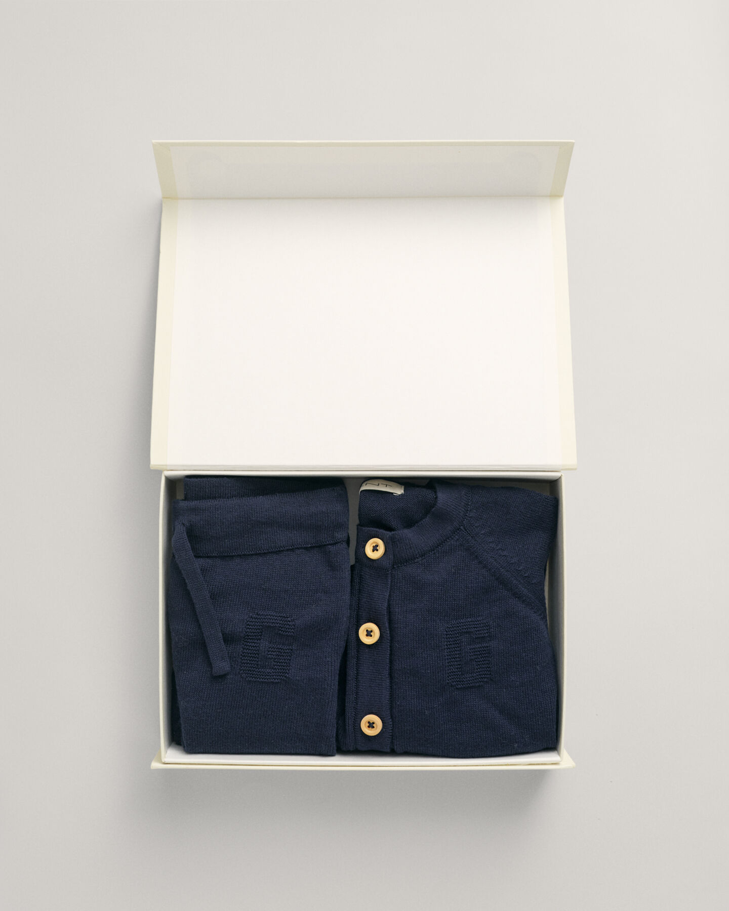 Set regalo Baby cardigan e pantaloni