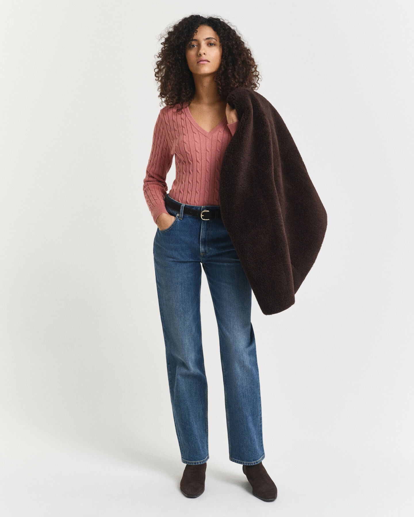 Maglia con scollo a V in cotone elasticizzato a trecce