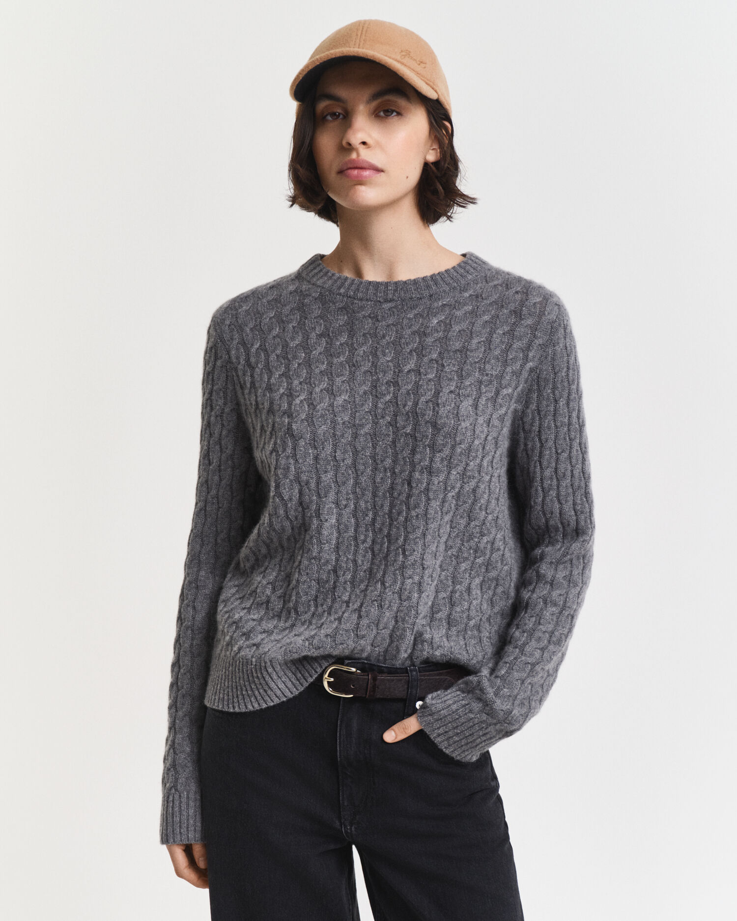 Maglia girocollo in cashmere a trecce