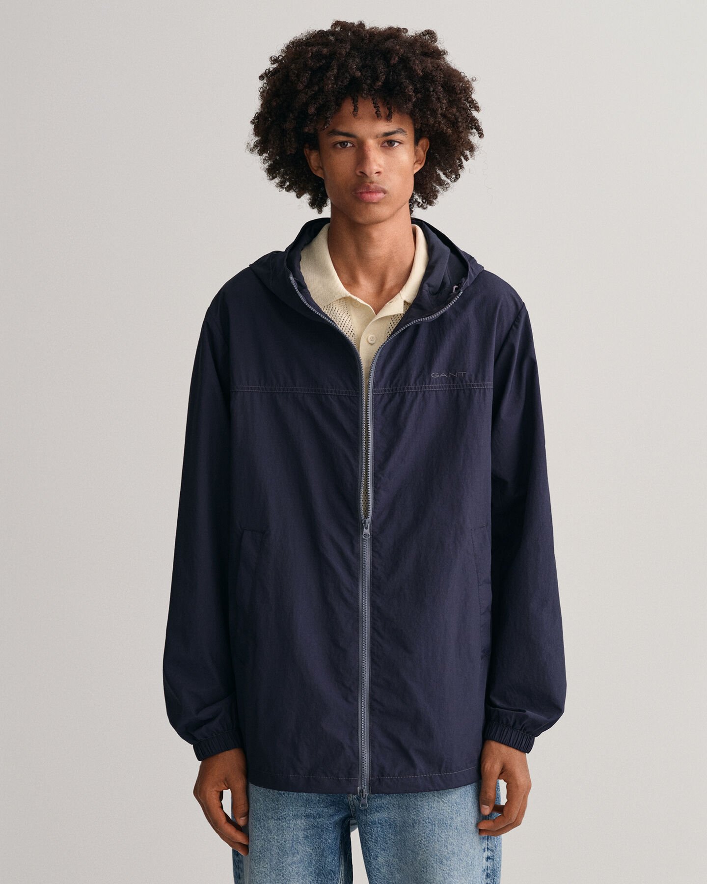 Giacca con cappuccio leggera