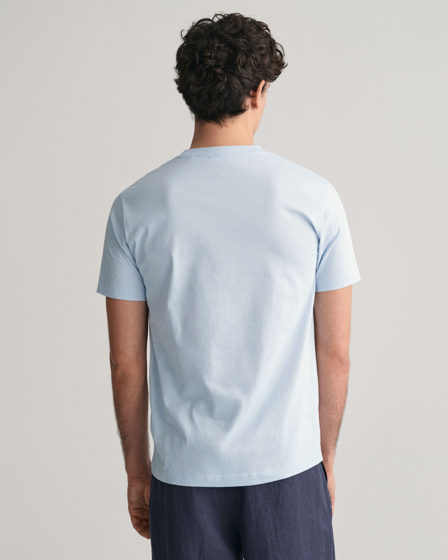 T-shirt GANT Logo piccolo a contrasto