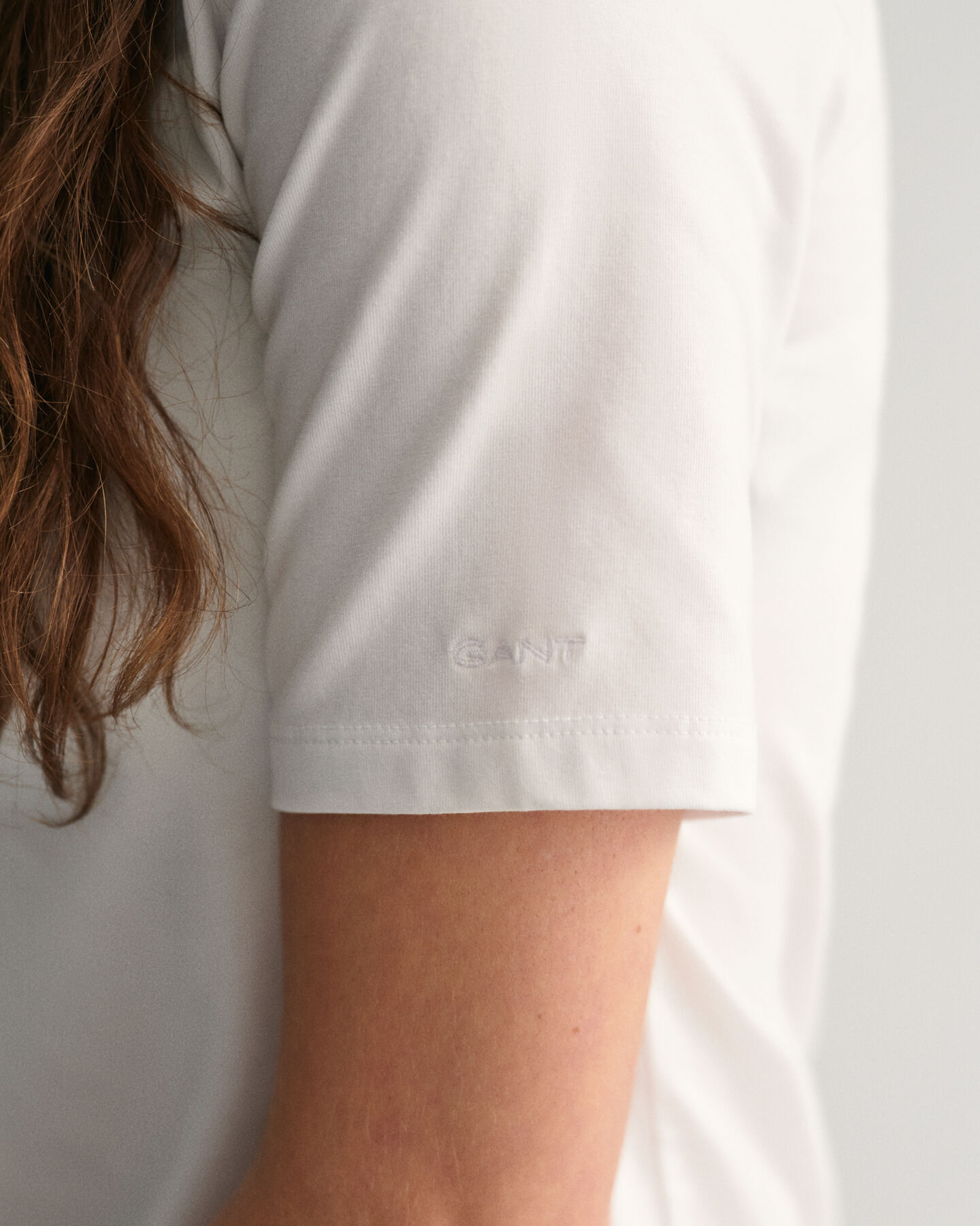 Top con scollo rotondo