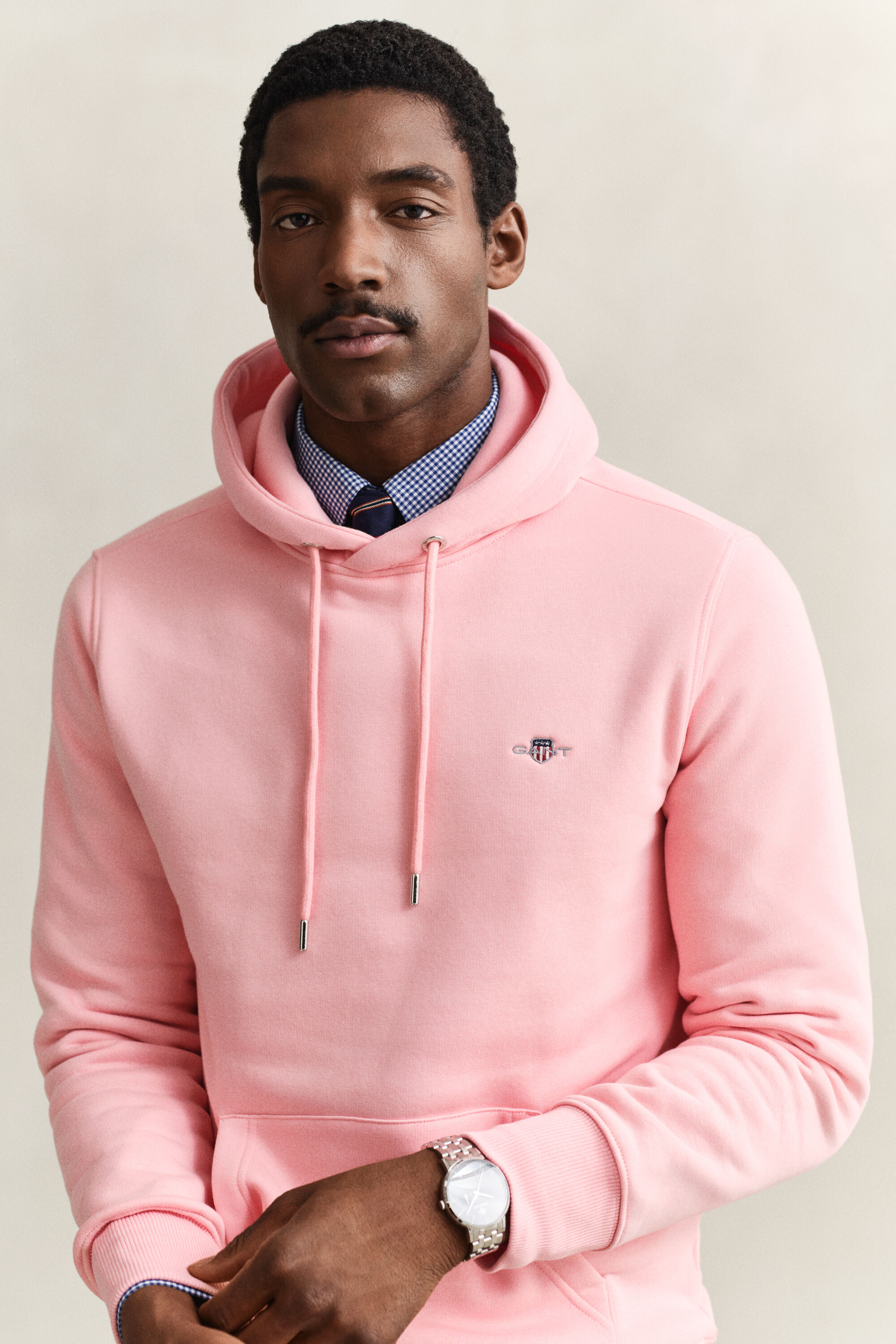 Felpa Shield con cappuccio