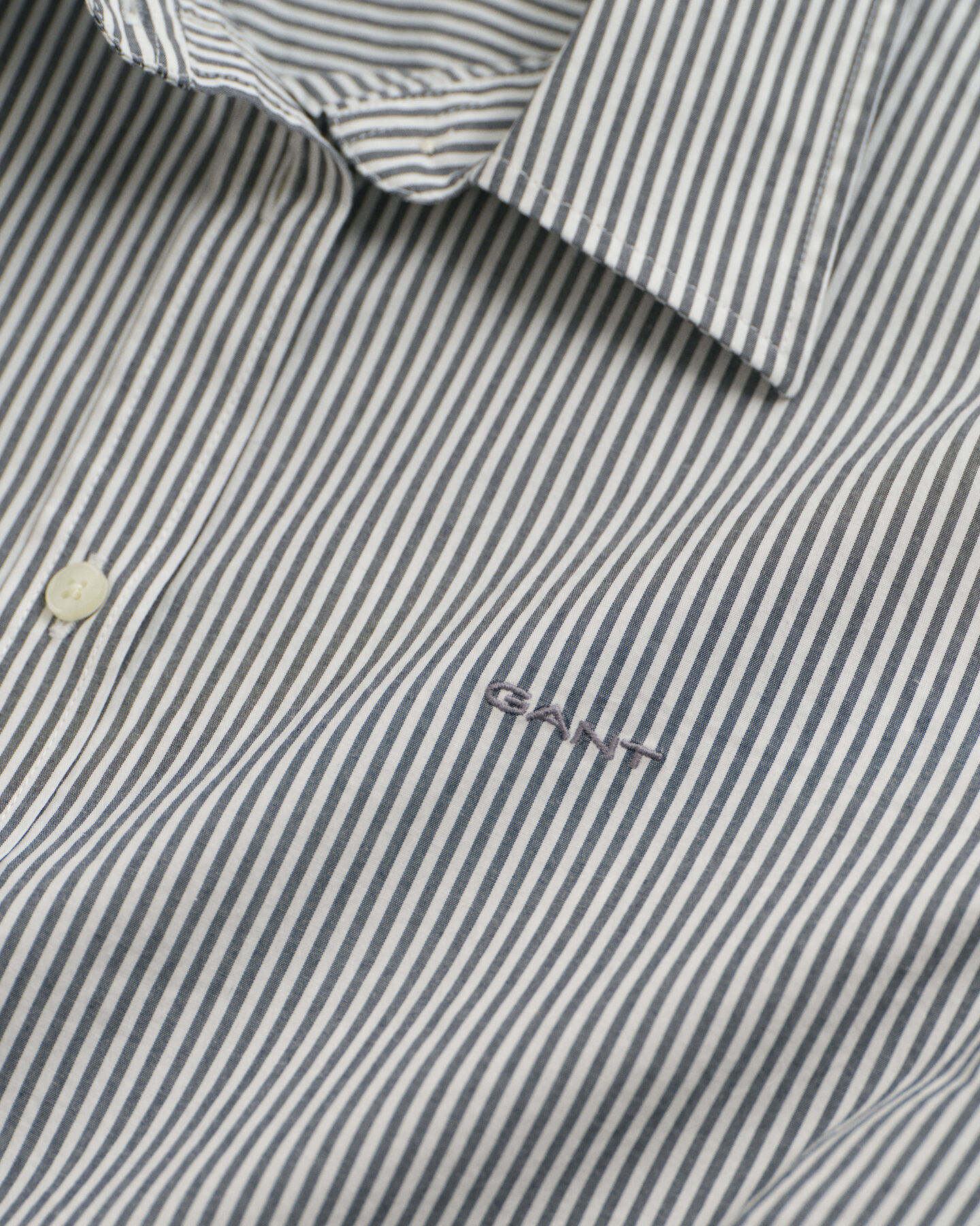 Camicia in popeline a righe slim fit
