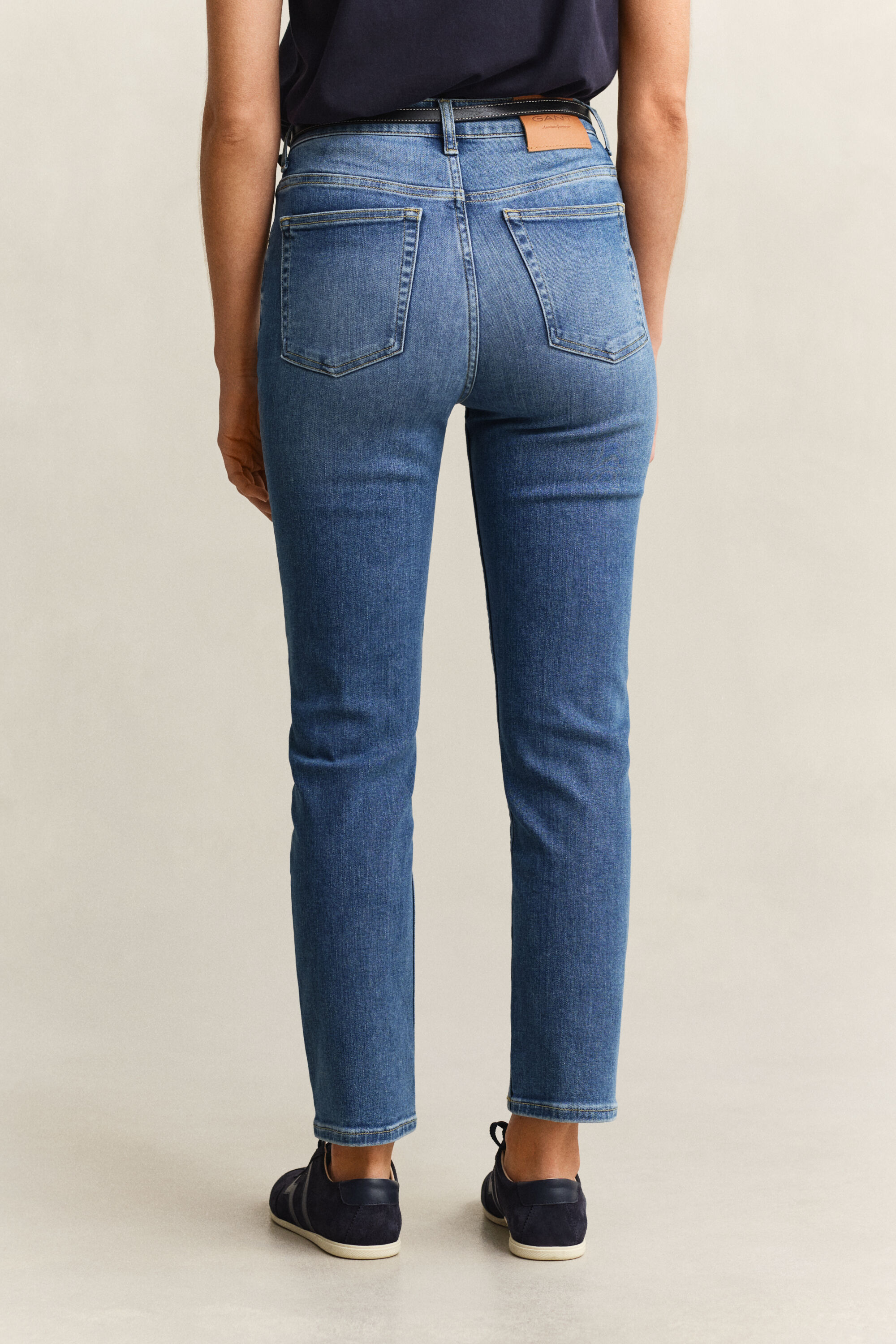 Jeans taglio corto slim