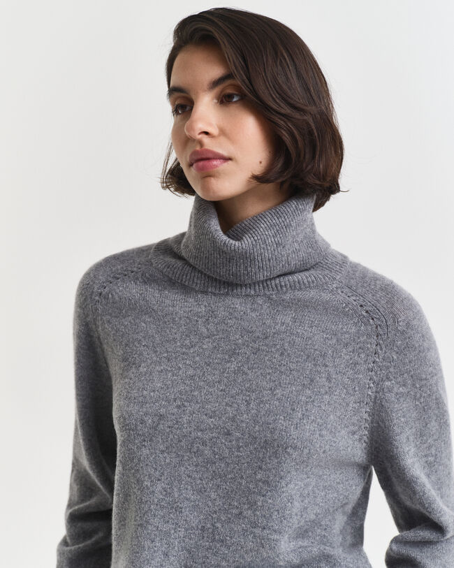 Maglia a collo alto in morbido lana misto cashmere