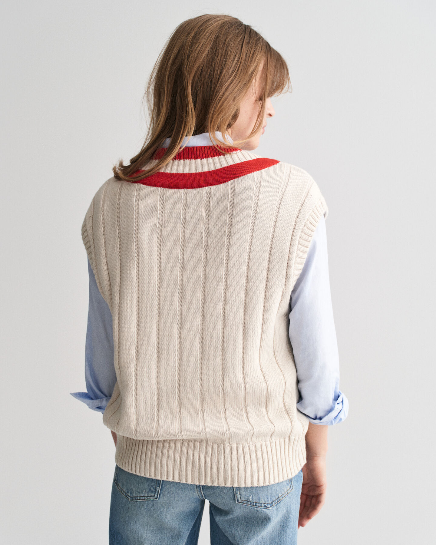 Gilet con scollo a V a contrasto