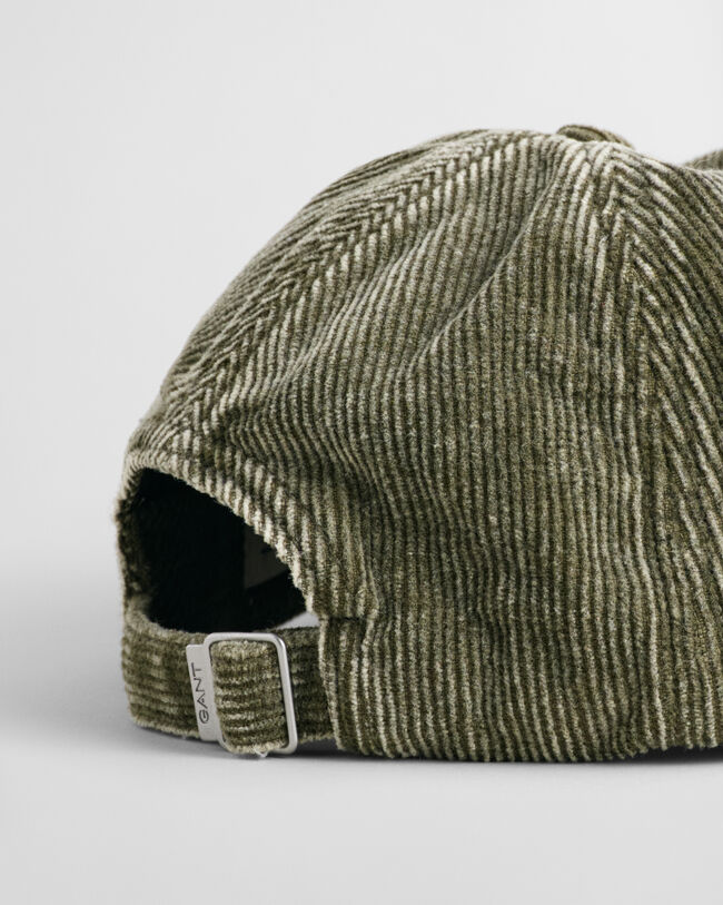 Berretto in velluto a coste délavé con stemma G