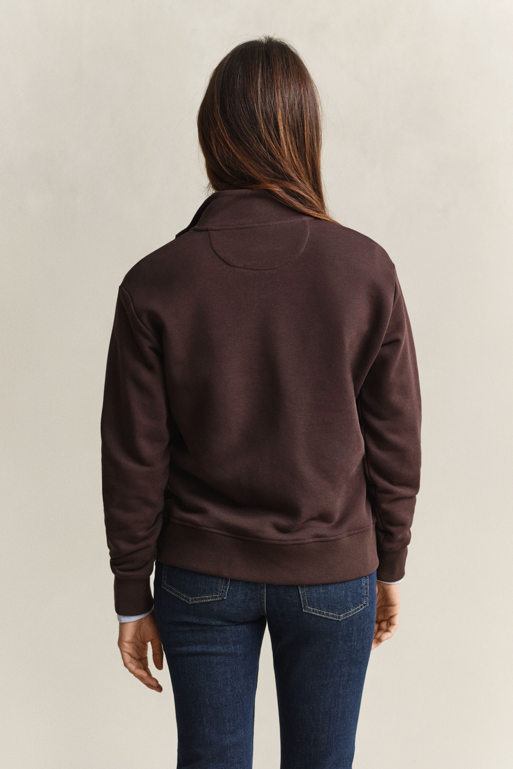 Felpa Shield con zip corta