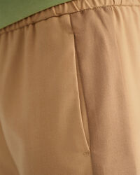 Pantaloni dritti pull-on