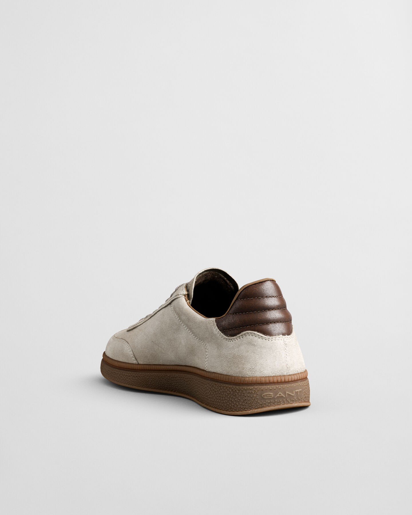 Sneakers Cuzmo in camoscio