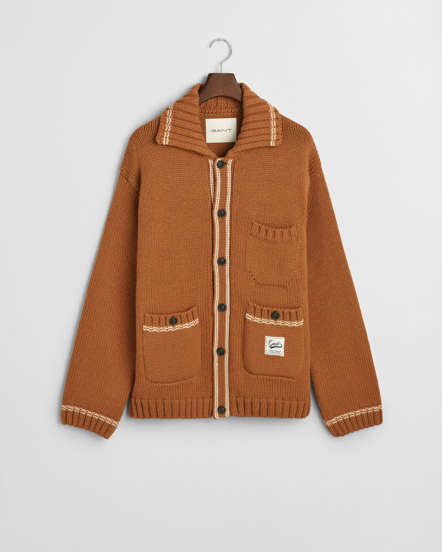 Cardigan in lana con bottoni