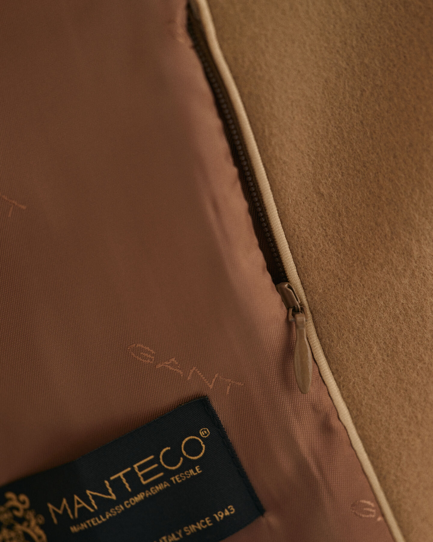 Capotto sartoriale in misto lana