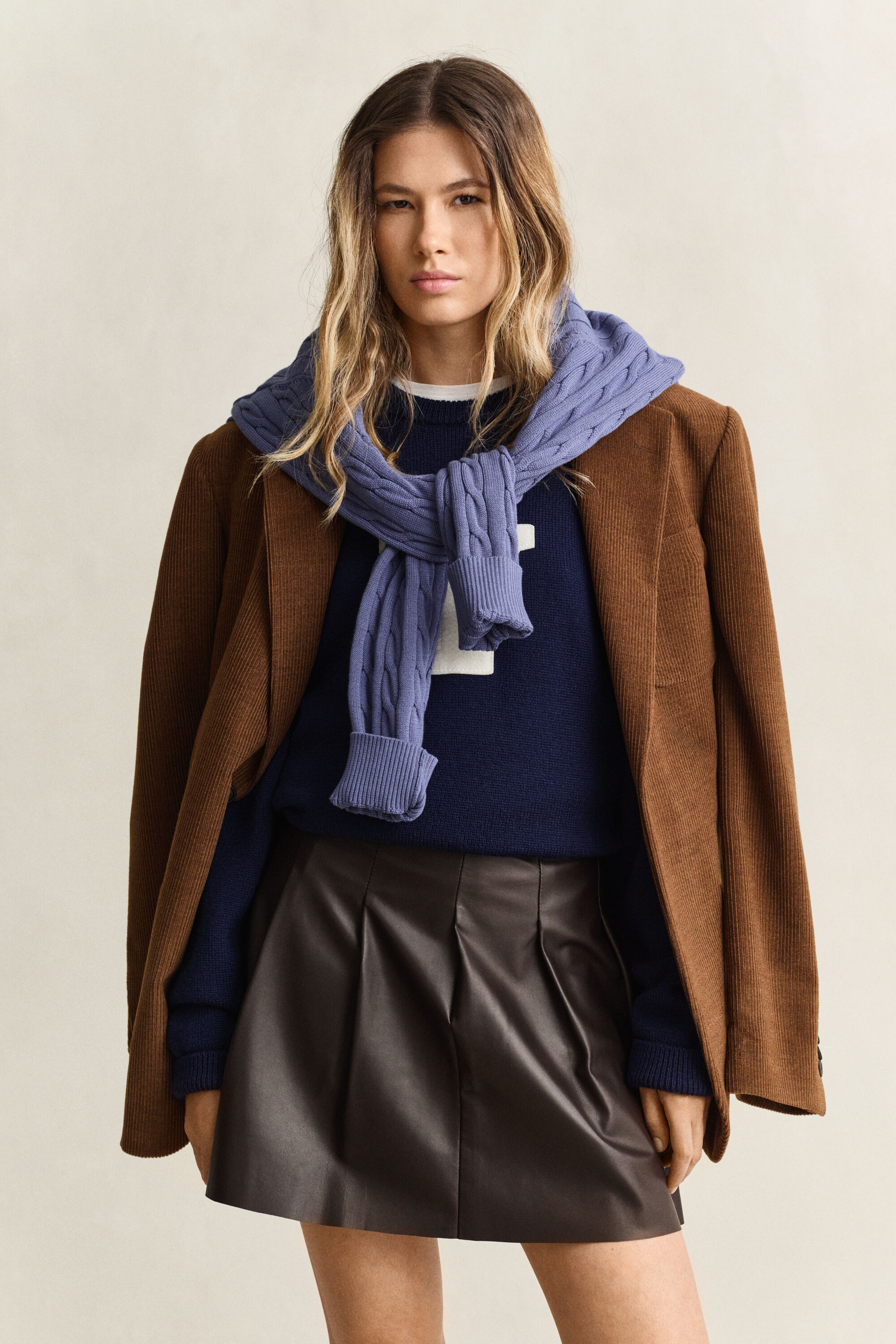 Gonna a pieghe Gant x Yale in pelle