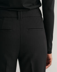 Pantaloni eleganti svasati slim fit