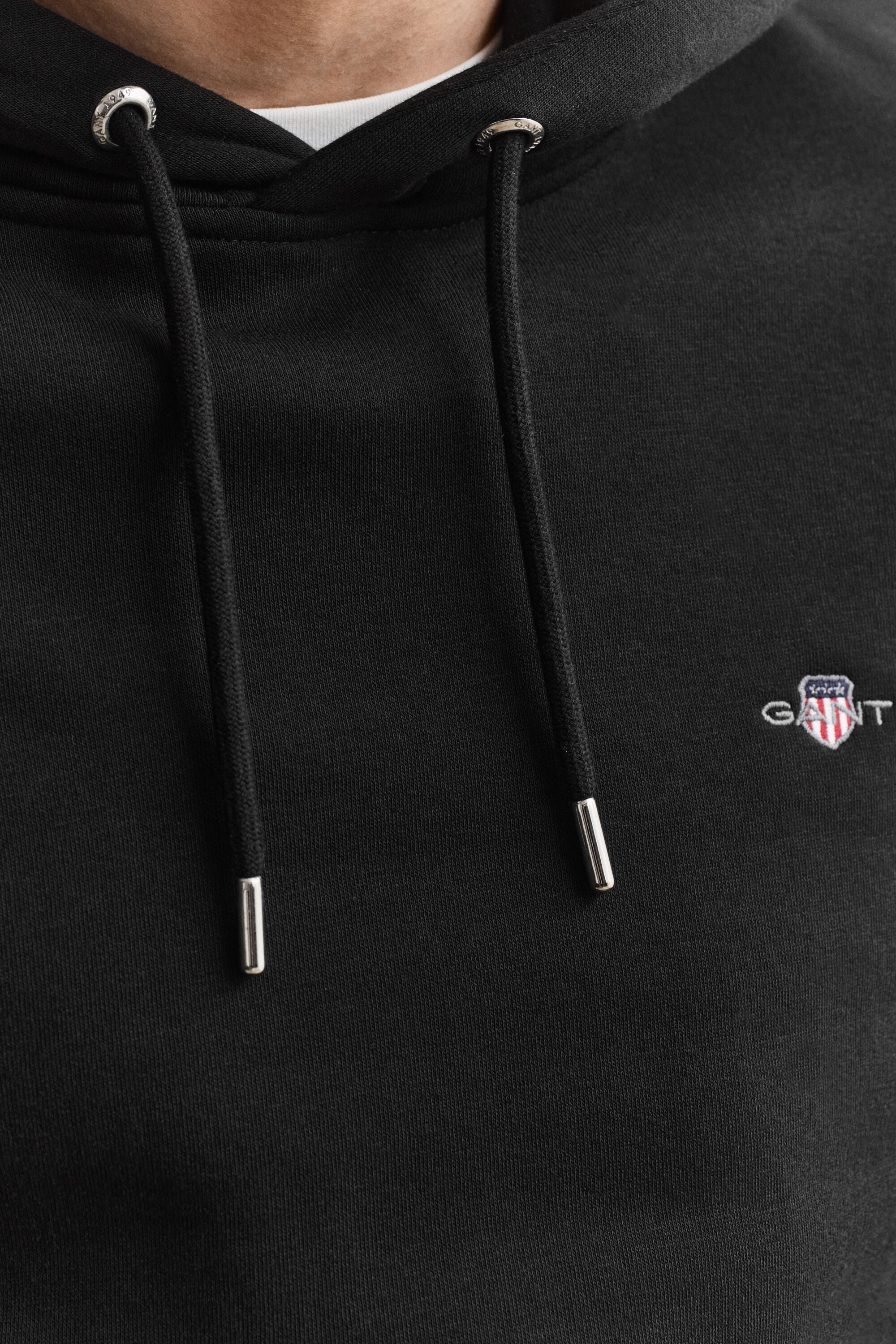 Felpa Shield con cappuccio